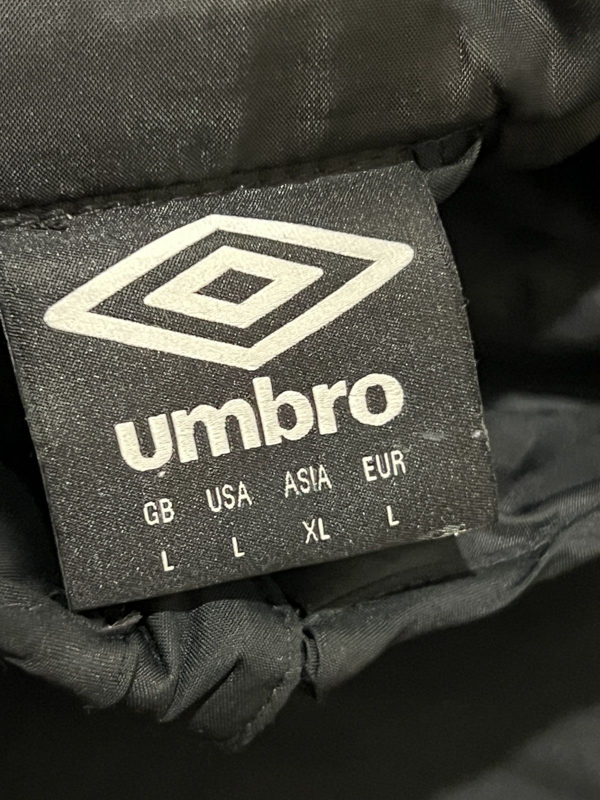 Umbro Parka Umbro Burnley Football Club Soccer England Size US L / EU 52-54 / 3 - 6 Thumbnail