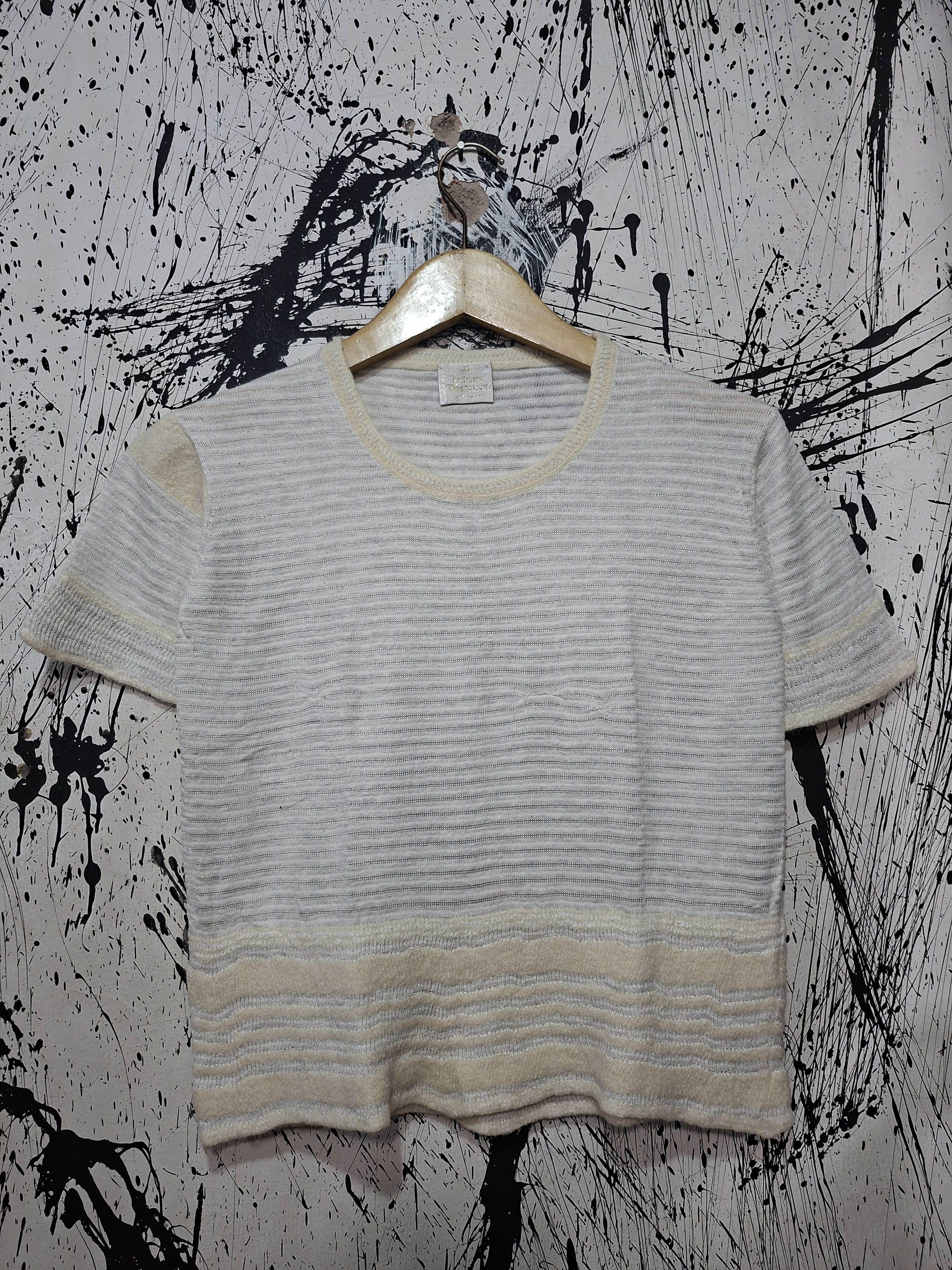 Vivienne Westwood VIVIENNE WESTWOOD KNIT CROPPED T-SHIRT Size M / US 6-8 / IT 42-44 - 1 Thumbnail
