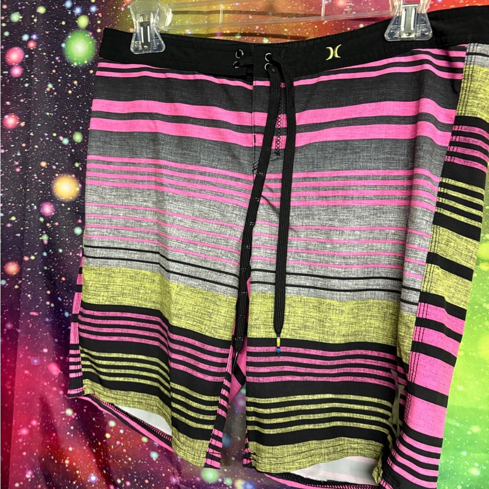 Hurley Hurley Athletic Shorts Pink and Yellow Stripes Size US 30 / EU 46 - 1 Thumbnail