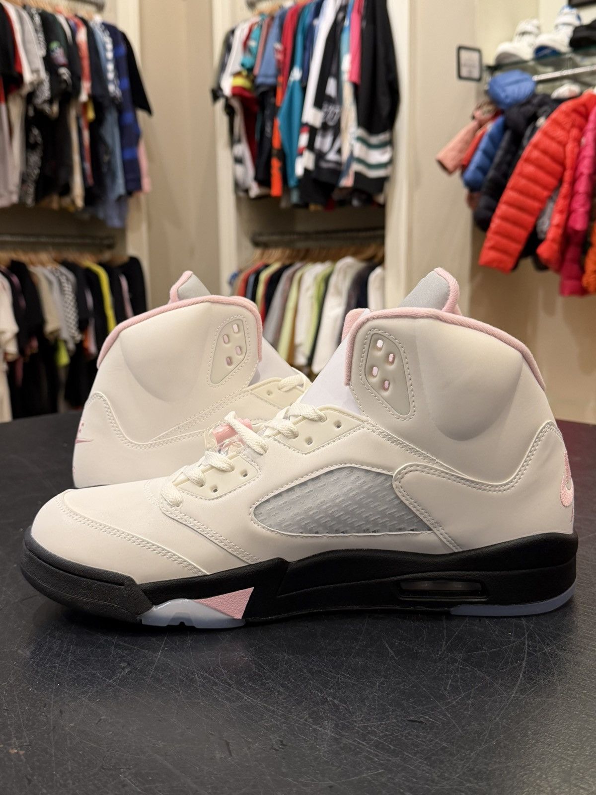 Jordan Brand Jordan 5 Retro ‘Medium Soft Pink’ Size US 13 / EU 46 - 3 Thumbnail