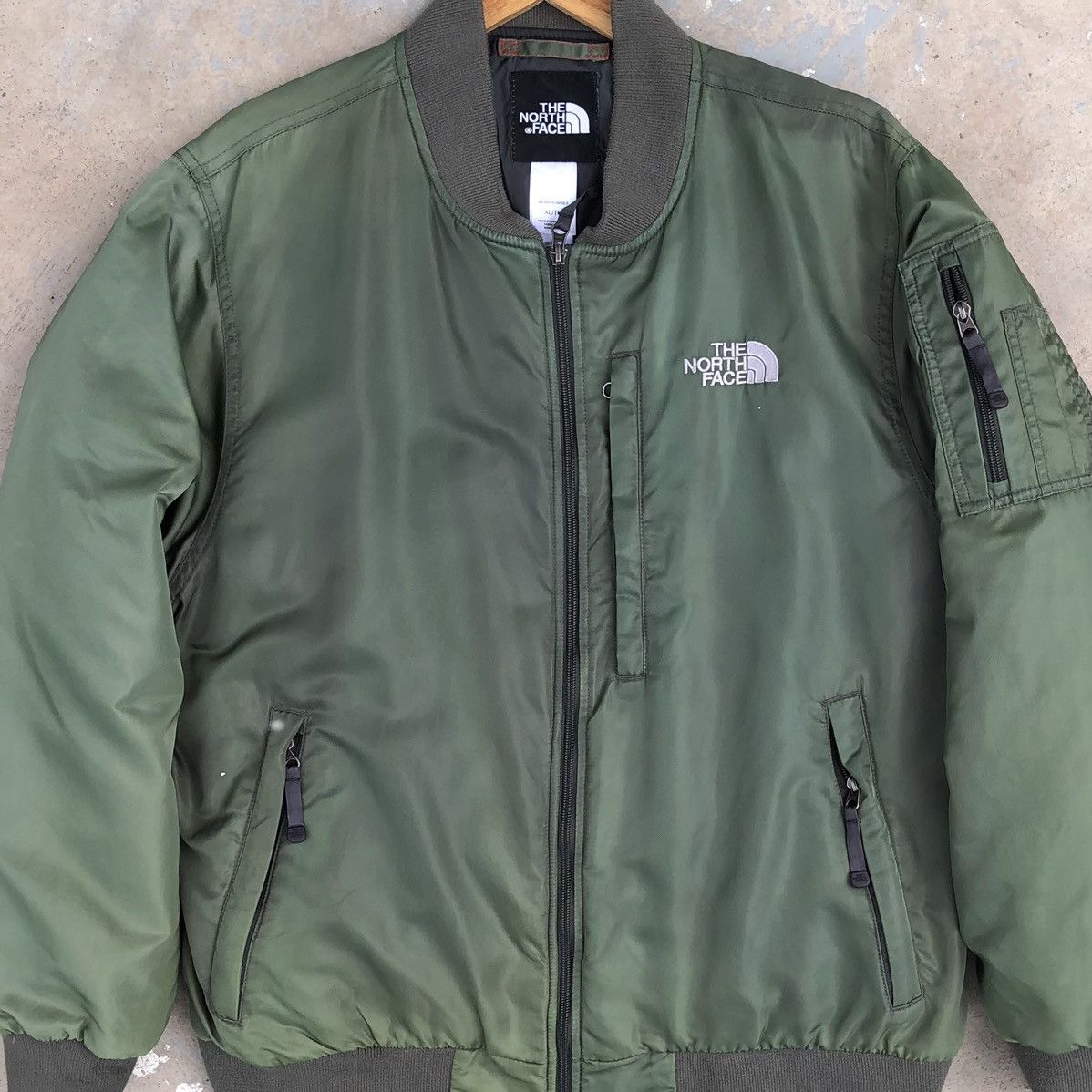 The North Face Vintage The North Face Green Sun Faded Bomber Jacket Size US XL / EU 56 / 4 - 2 Thumbnail