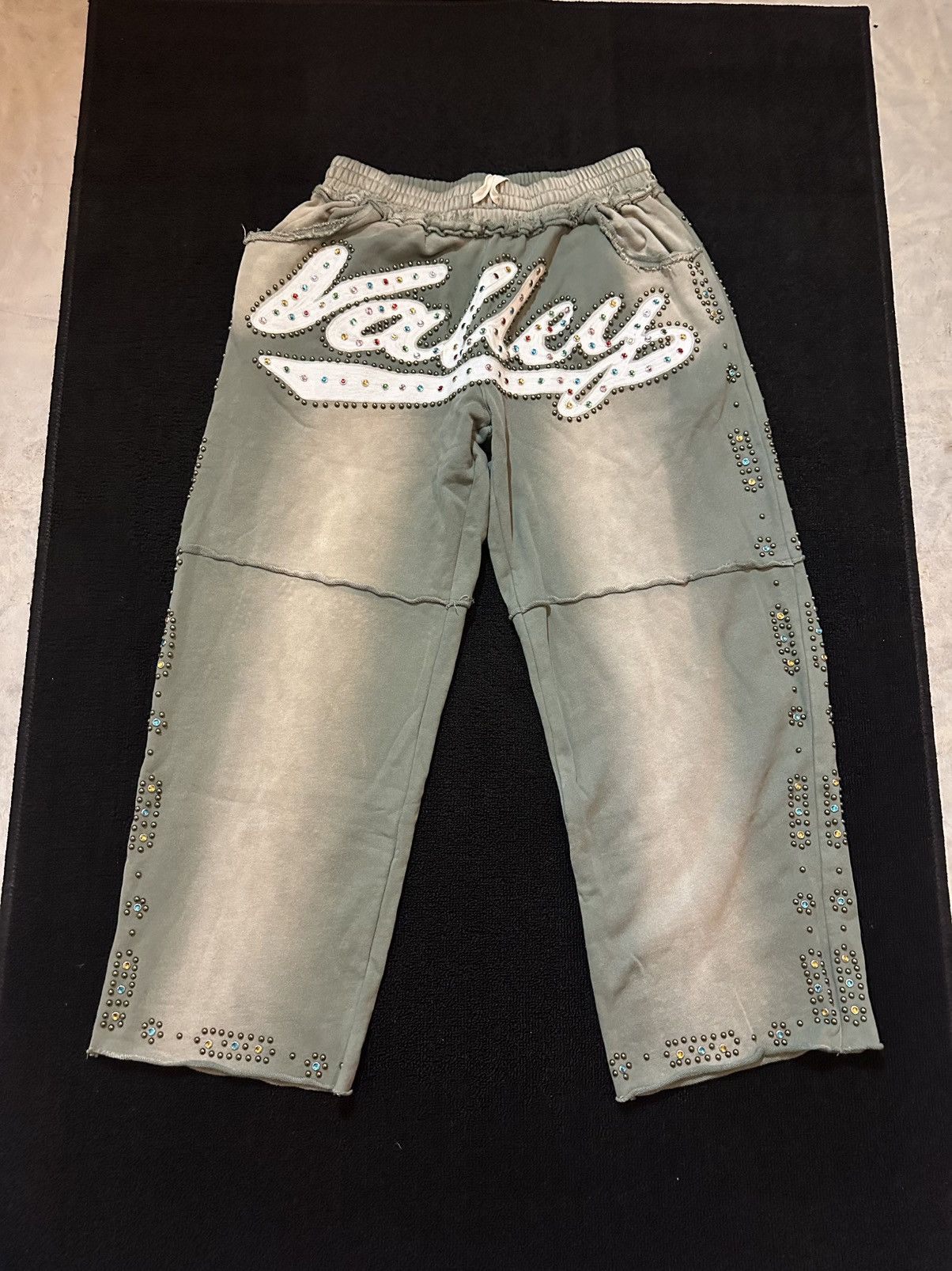 Vale Vale Forest Skittle Sweats (L) Size US 34 / EU 50 - 1 Thumbnail