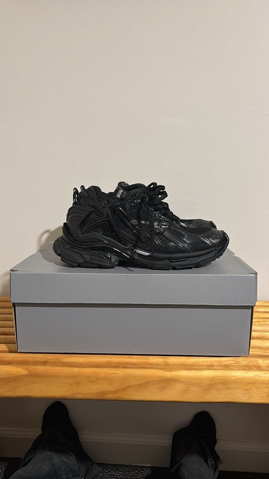 Balenciaga Balenciaga Runner Black Size US 9 / EU 42 - 1 Thumbnail