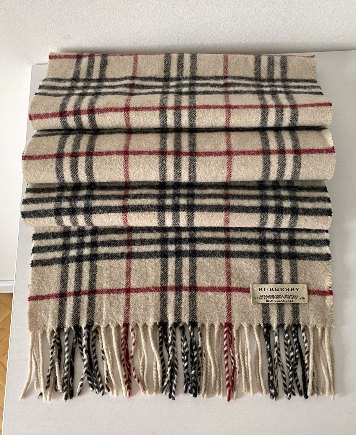 Burberry Burberry Wool/Cashmere Checked Beige Scarf Size ONE SIZE - 5 Thumbnail