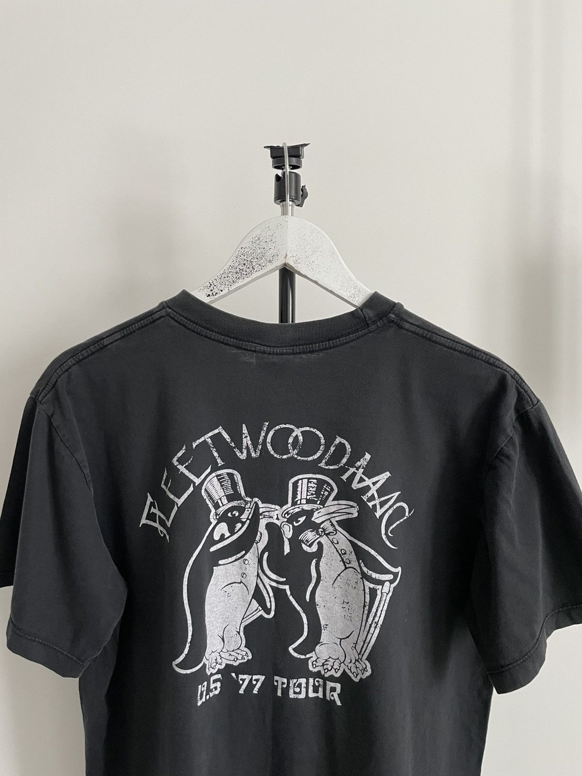 Band Tees Vintage Fleetwood Mac 1977 Tour Band T-Shirt RARE Size US L / EU 52-54 / 3 - 4 Thumbnail