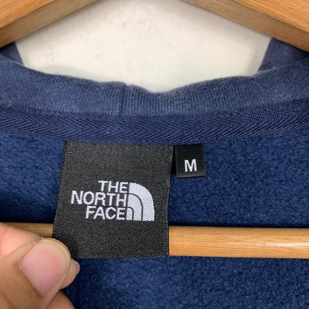 The North Face THE NORTH FACE Pullover Hoodies Sweatshirt #1639-C73 Size US M / EU 48-50 / 2 - 15 Thumbnail