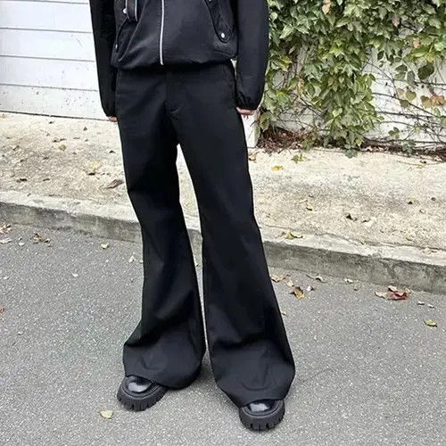 Japanese Brand × Jean Cotton Embroidery Baggy Black Flare Pants Size US 32 / EU 48 - 1 Thumbnail