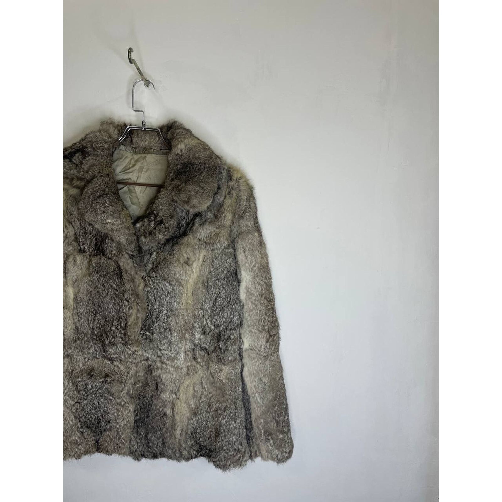 Japanese Brand × Vintage Vintage Real Fur Coat by Elegance Paris Gray Short Jacket Size M / US 6-8 / IT 42-44 - 3 Thumbnail