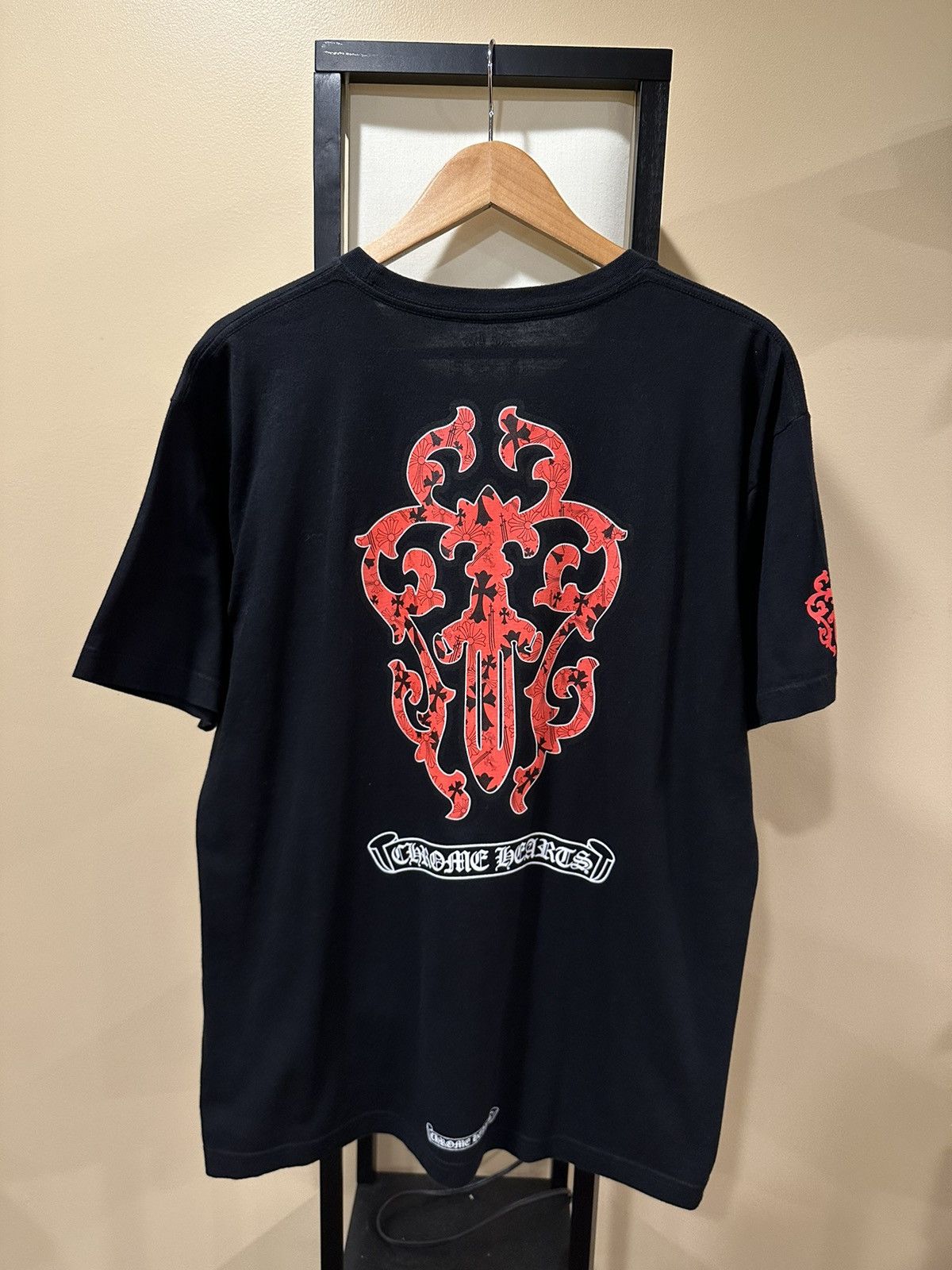 Image of Chrome Hearts Red Dagger Black Short Sleeve T-Shirt, Men's (Size XL)