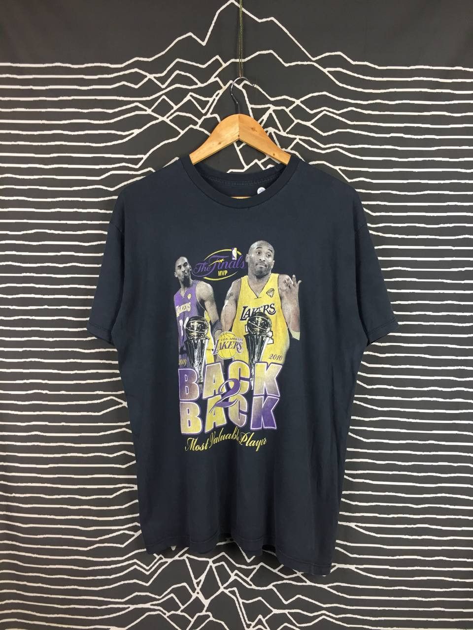 NBA L.A Lakers Kobe Bryant Back To Back NBA MVP Tee Size US L / EU 52-54 / 3 - 2 Thumbnail