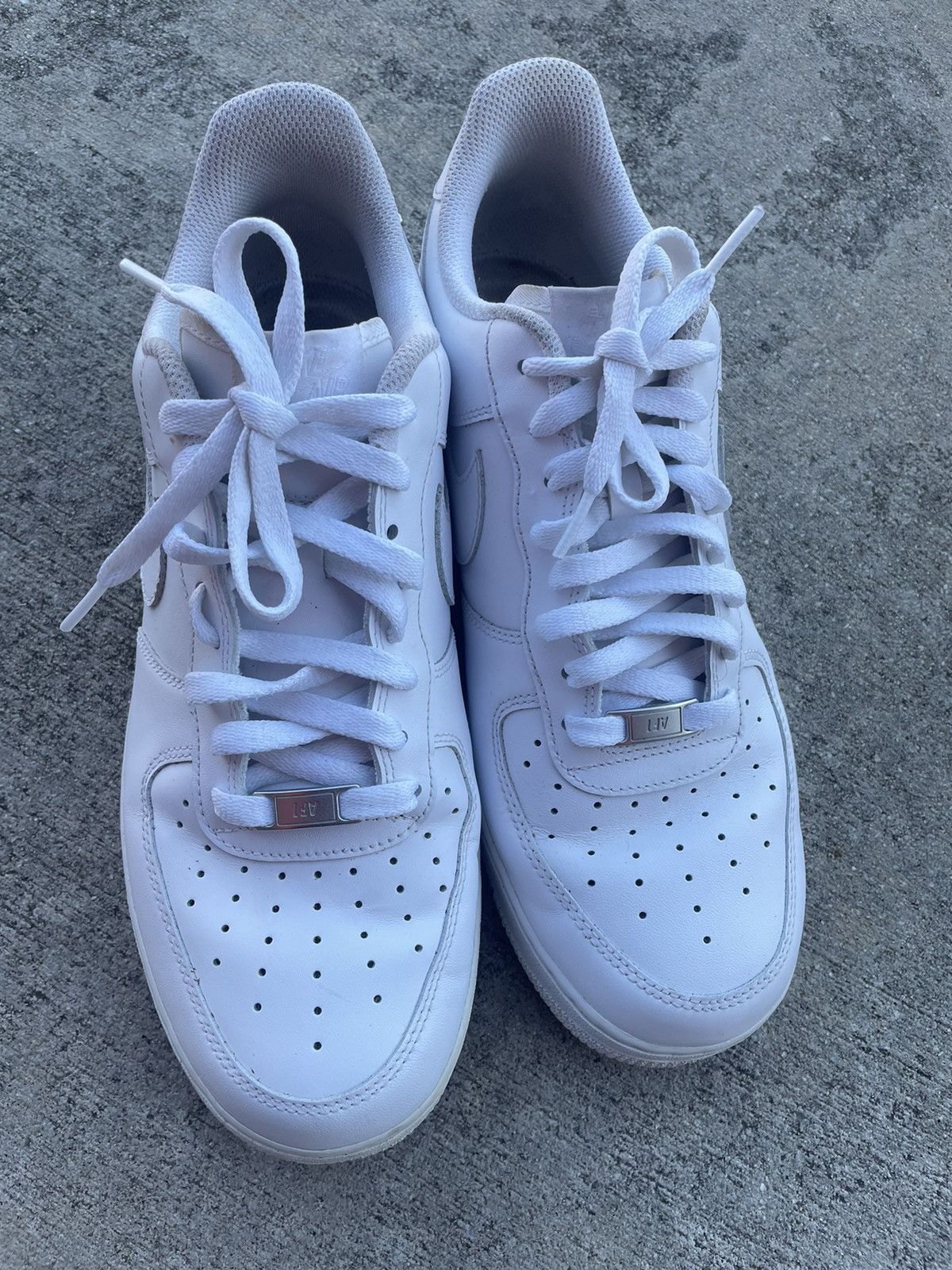 Nike White Nike Air Force 1s Size US 11 / EU 44 - 2 Thumbnail