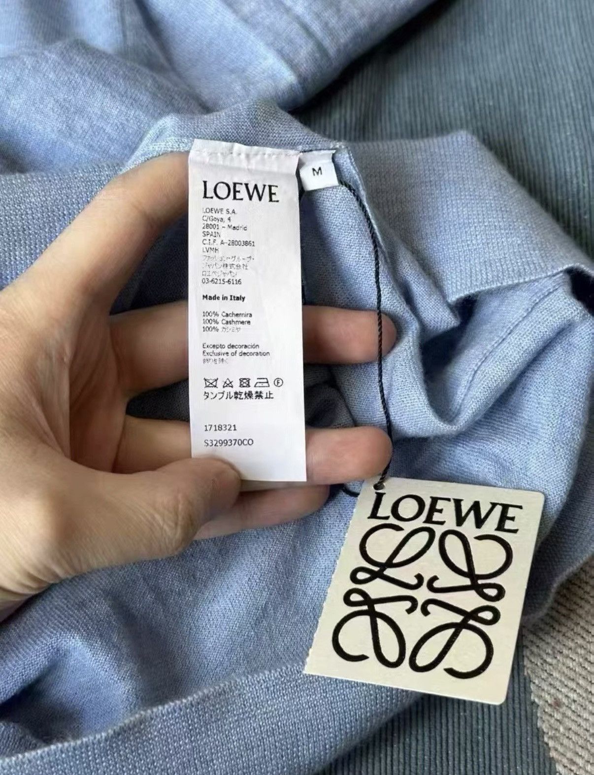 Loewe Loewe Embroidered Cashmere Turtleneck Sweater Size US M / EU 48-50 / 2 - 4 Thumbnail