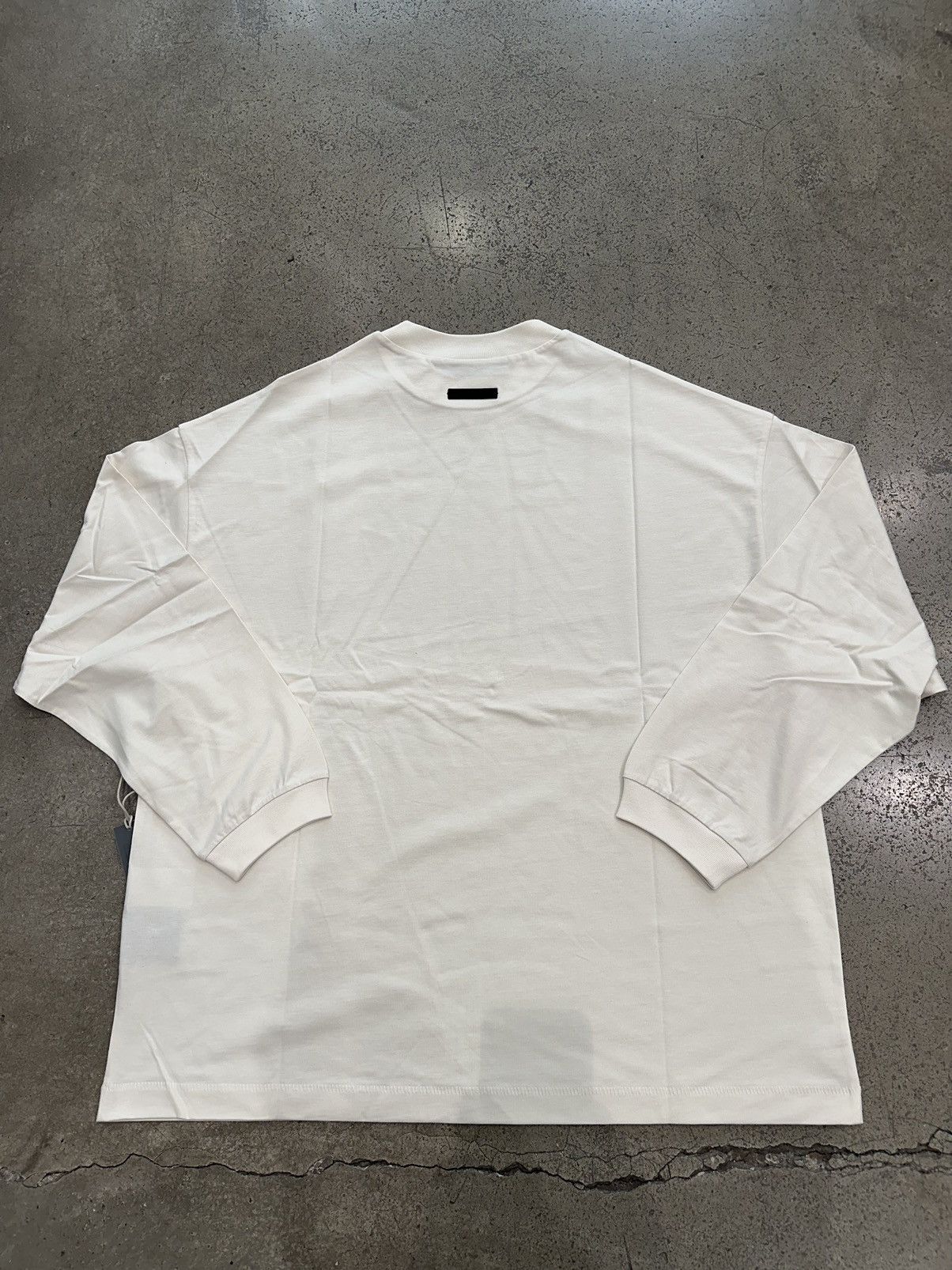 Essentials ESSENTIALS - Jersey L/S T-Shirt Shell Size US M / EU 48-50 / 2 - 2 Thumbnail