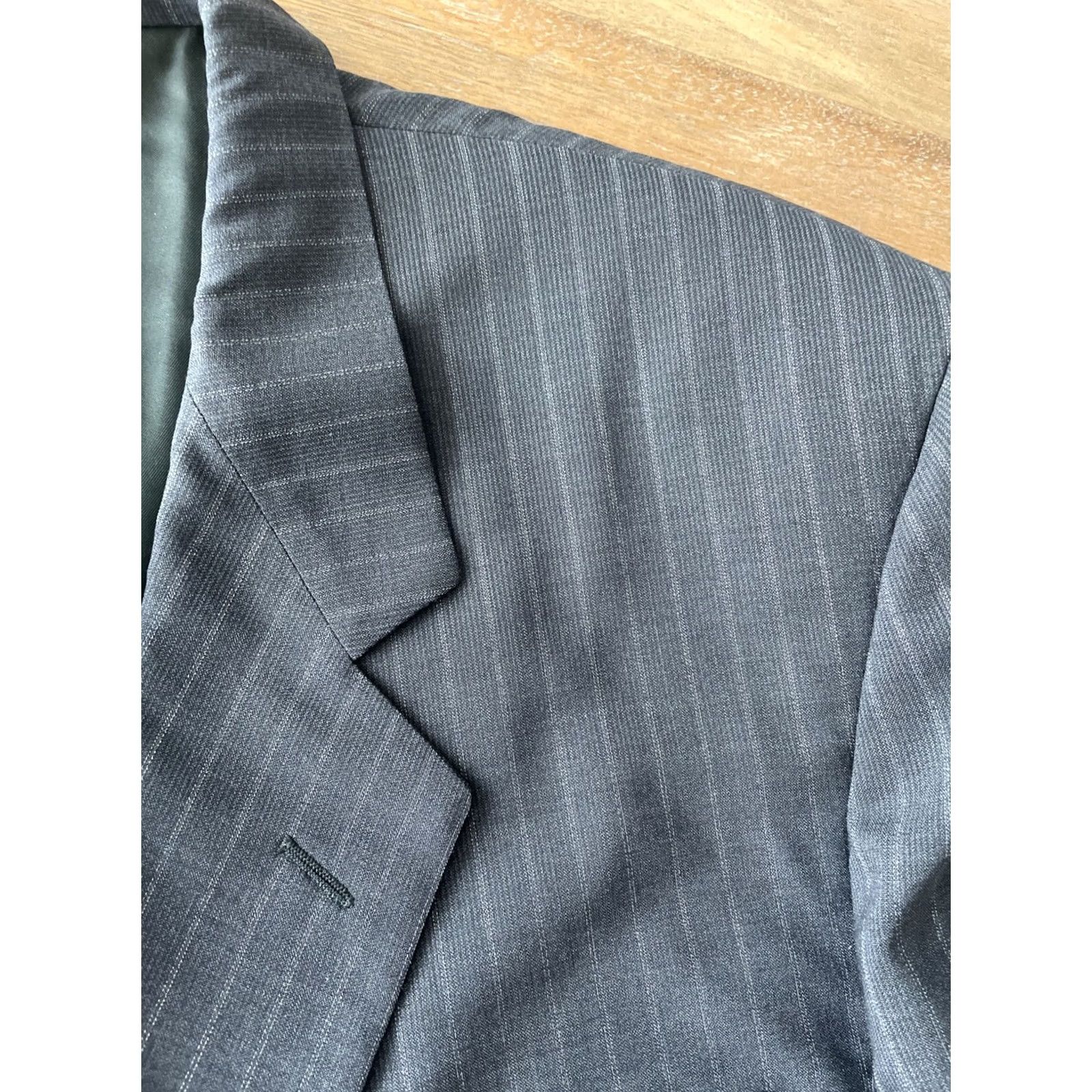 Corneliani Corneliani Blazer Mens 42R Gray Pinstripe Wool Merino Sport Jacket, Notch Lapel, Single-Breasted, Four-Button Sleeve, Classic Office Size 42R - 6 Thumbnail