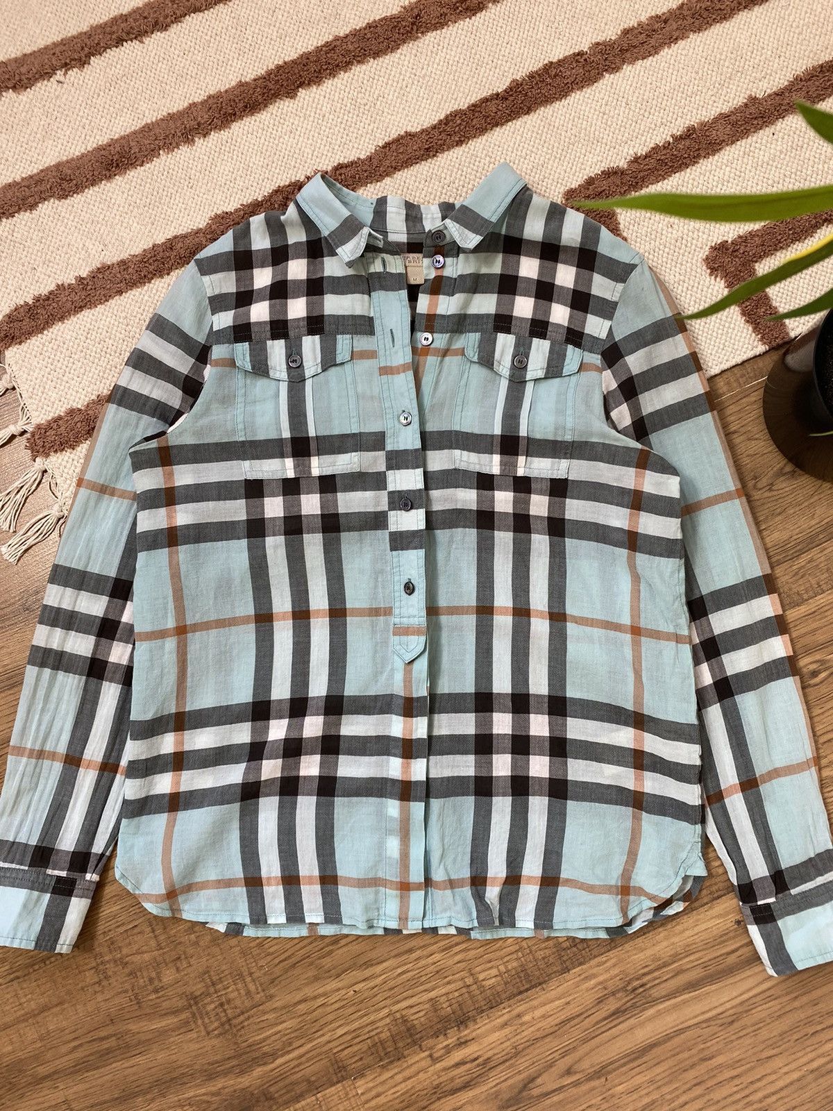 Burberry VINTAGE BURBERRY NOVA CHECK MINT SHIRT Size M / US 6-8 / IT 42-44 - 3 Thumbnail