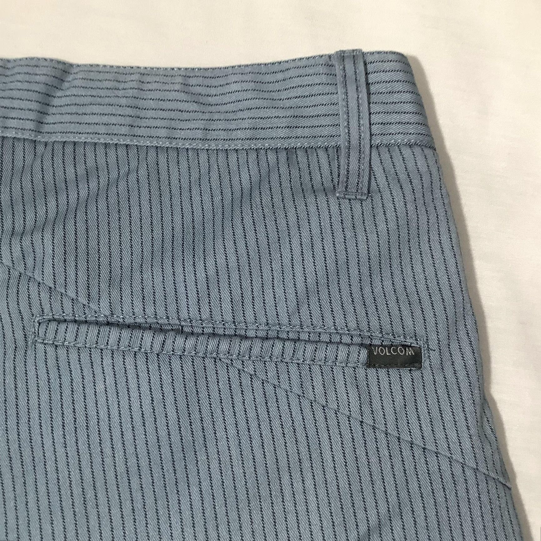 Volcom Volcom Shorts Mens 30 Blue Frickin Stripe Chino Casual Golf Skate Walk Size US 30 / EU 46 - 7 Thumbnail