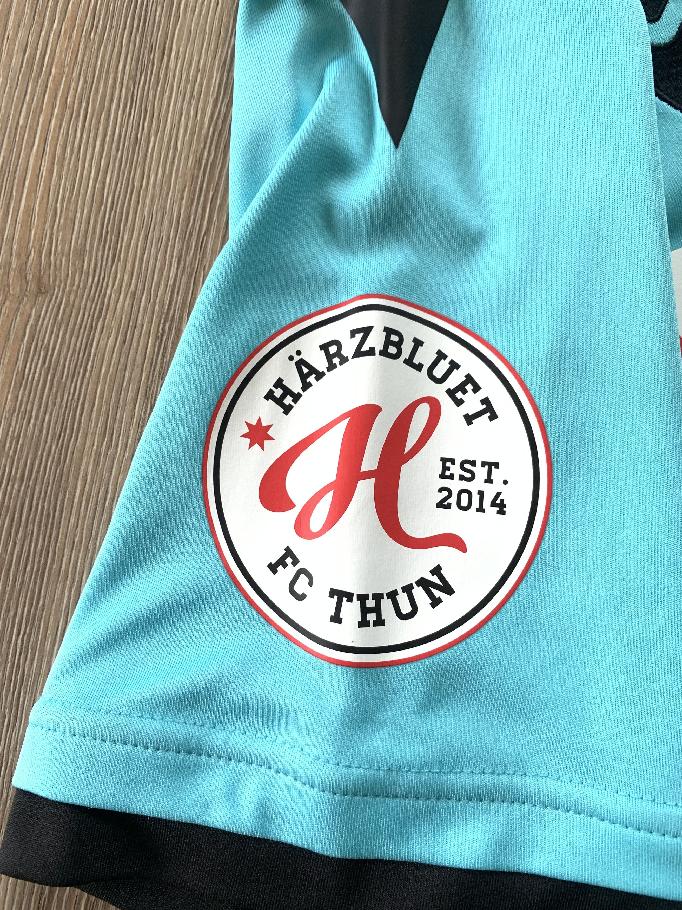 Macron Macron FC Thun Away Shirt #34 Nicola Sutter Signature Size US L / EU 52-54 / 3 - 9 Thumbnail