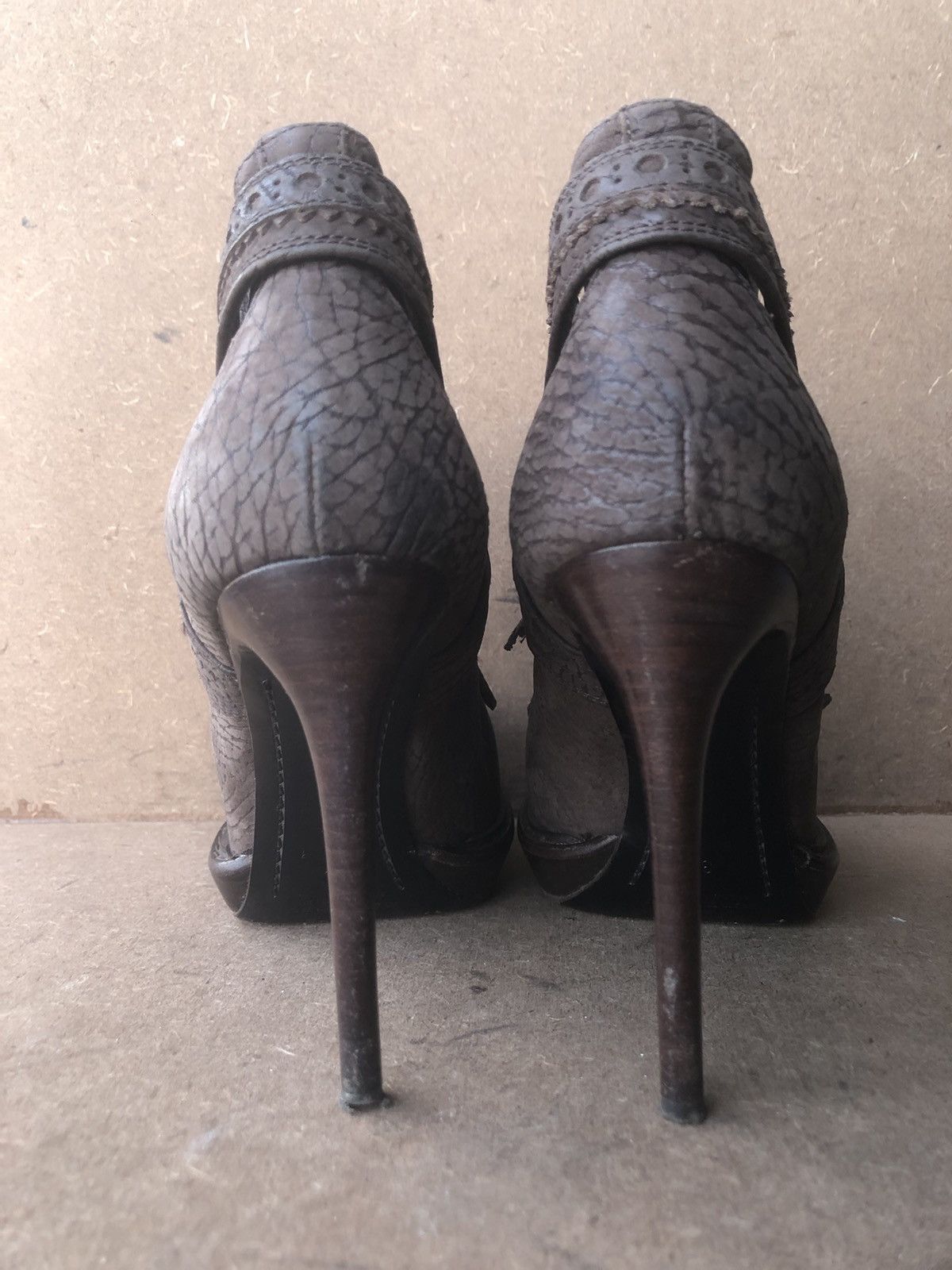 Burberry Burberry Brown Calfskin Leather Ankle Boots Size 36 Size US 6 / IT 36 - 13 Thumbnail