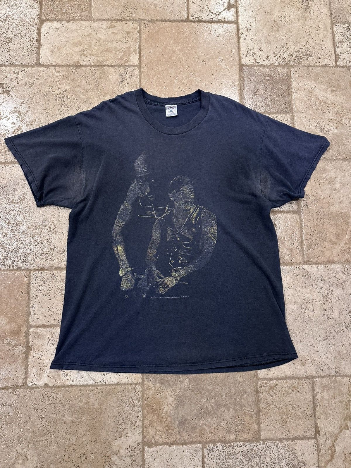 Vintage Vintage 1997 Tupac “Stop the Violence” Distressed Rap Tee Size US XL / EU 56 / 4 - 13 Thumbnail