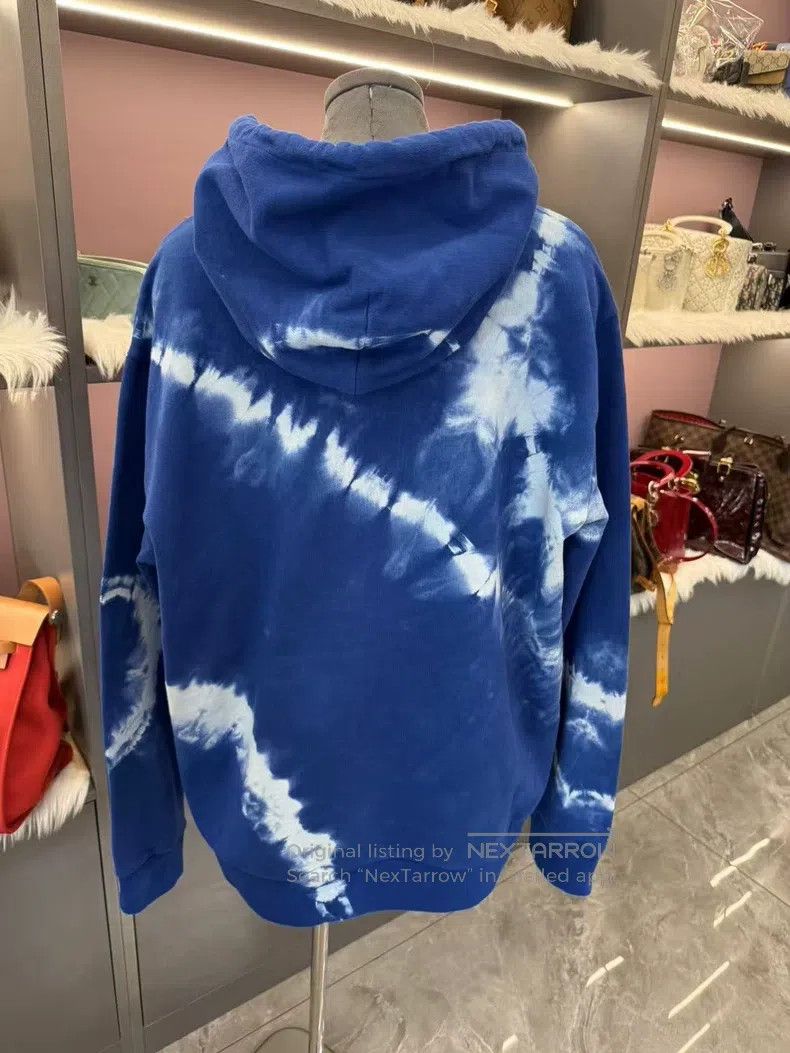 Louis Vuitton Louis Vuitton Blue tie-dye hoodie sweatshirt Size US XL / EU 56 / 4 - 4 Thumbnail