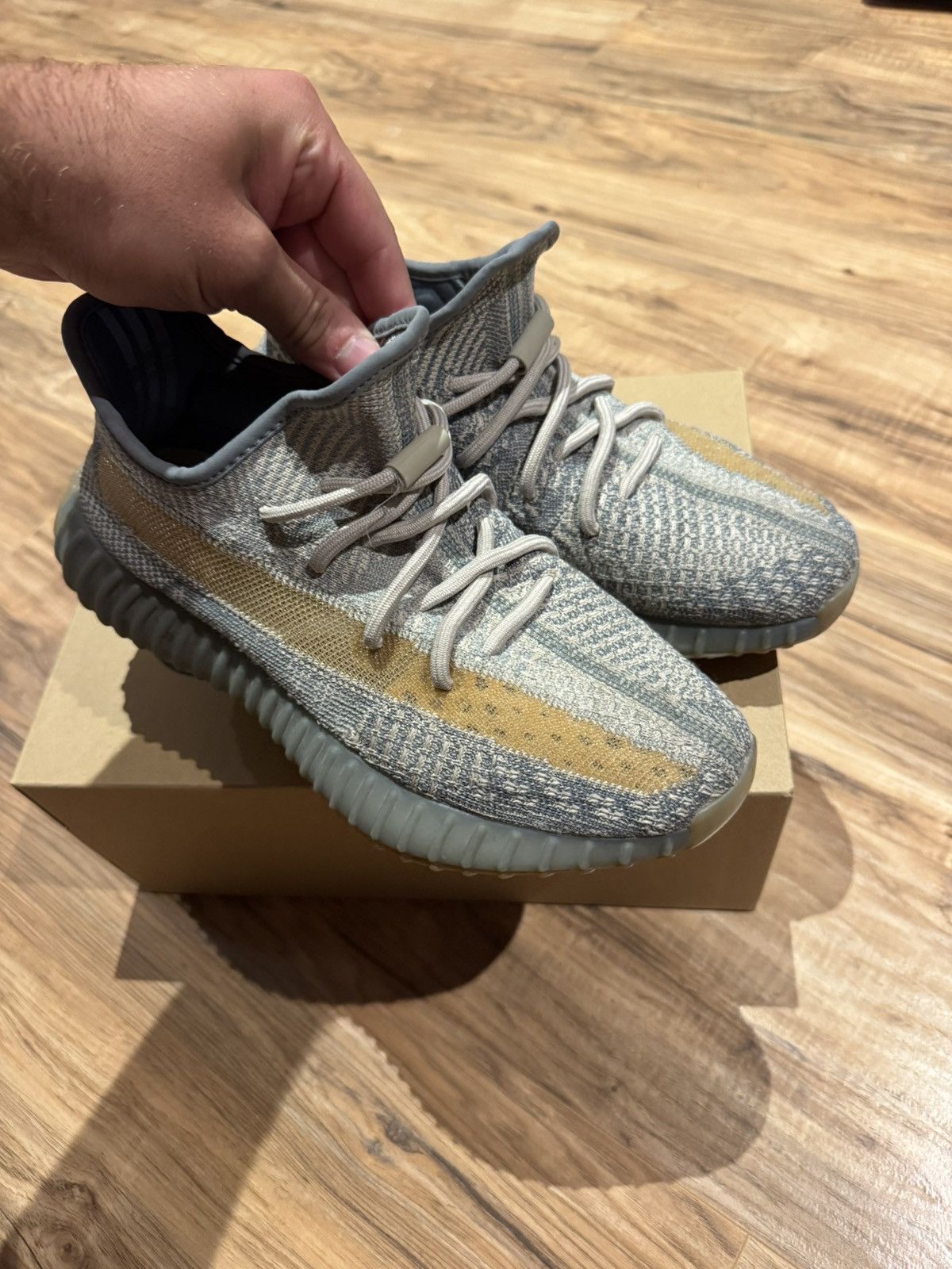 Yeezy Yeezy Boost 350 V2 Size US 7 / EU 40 - 1 Thumbnail
