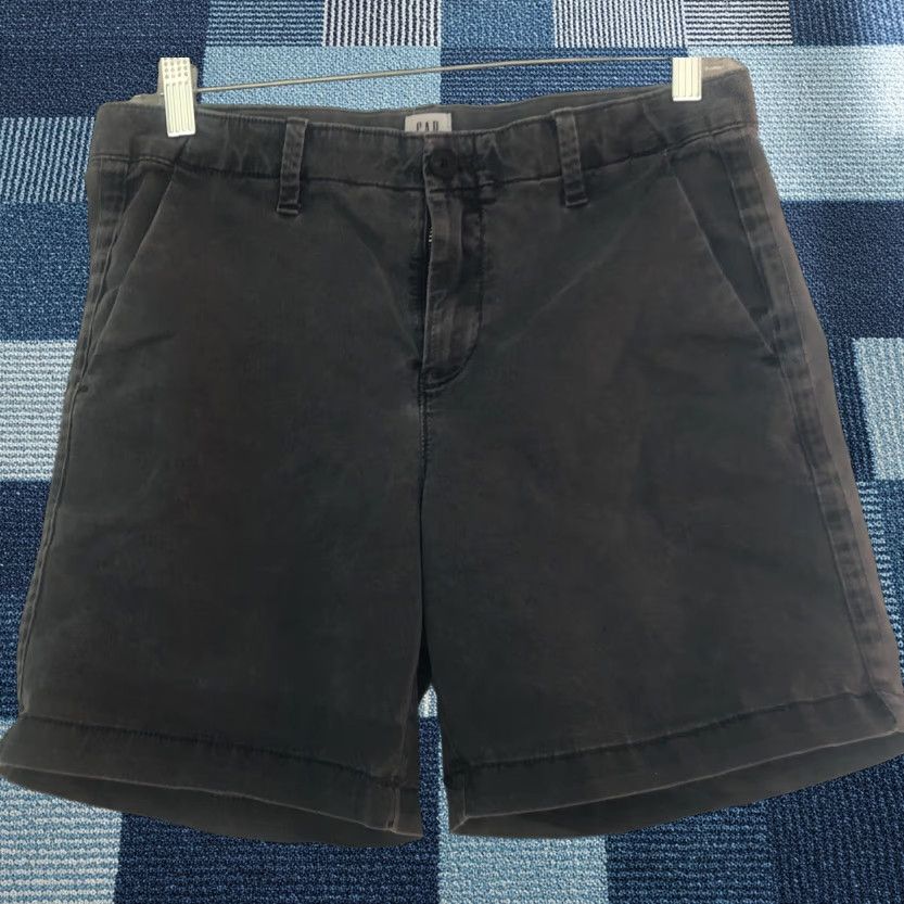 Gap GAP Women’s Girlfriend Chino Shorts Size 2 Gray Pockets Button Casual Walking Size 26" / US 2 / IT 38 - 1 Thumbnail