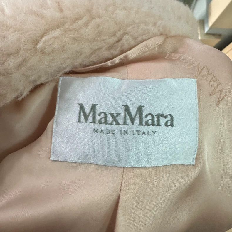 Max Mara Max Mara Pink Teddy. Size S / US 4 / IT 40 - 3 Thumbnail