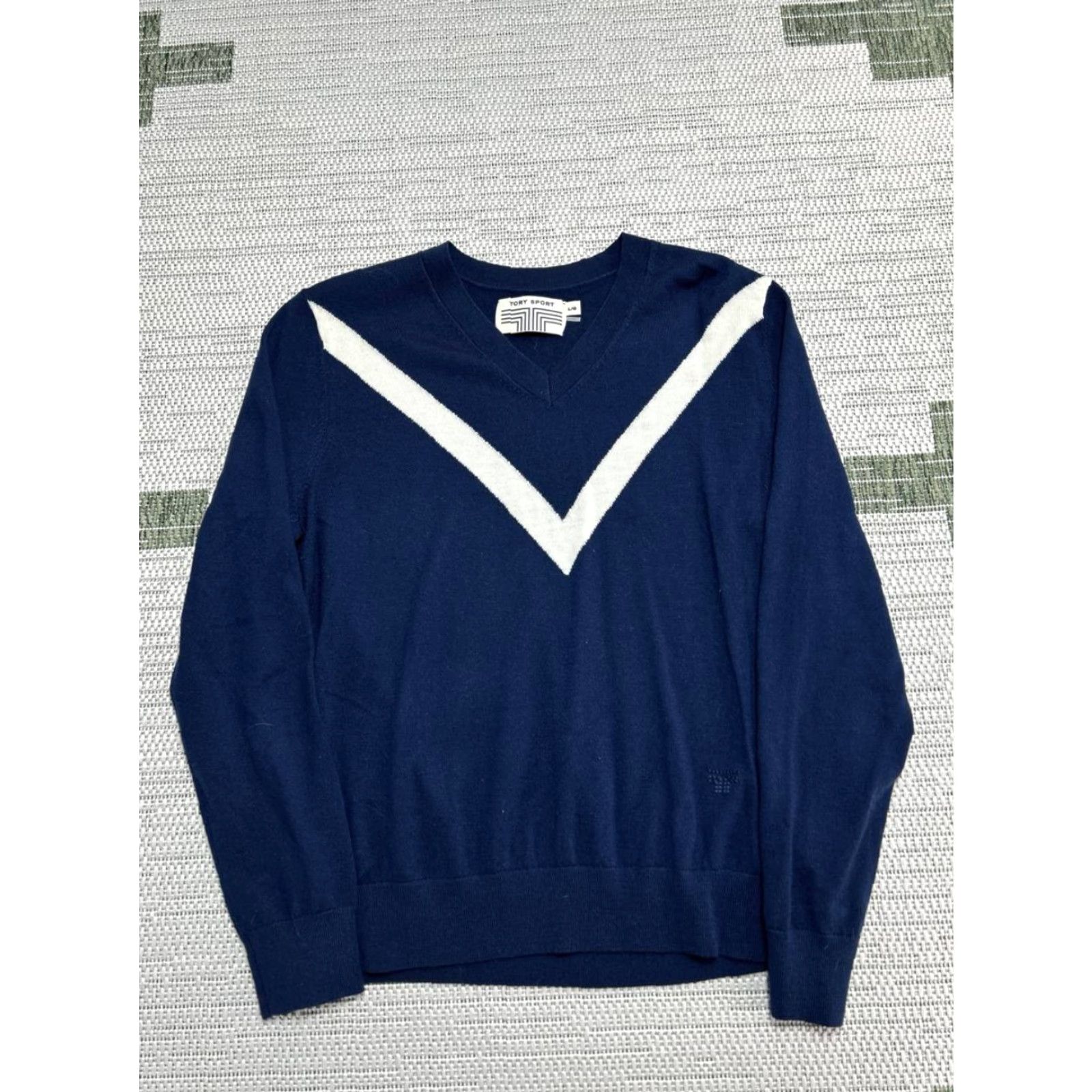 Tory Burch Tory Burch Wool Pullover Sweater Womens Large Blue V-Neck Raglan Sleeve Knit Trim Cozy Pullover Casual Vintage N/A Size L / US 10 / IT 46 - 2 Thumbnail