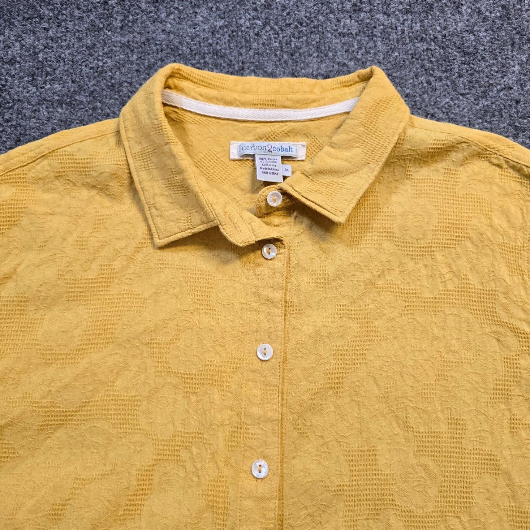 Carbon2Cobalt Carbon 2 Cobalt Top Womens Yellow Embossed Textured Floral Blouse Size M / US 6-8 / IT 42-44 - 2 Thumbnail