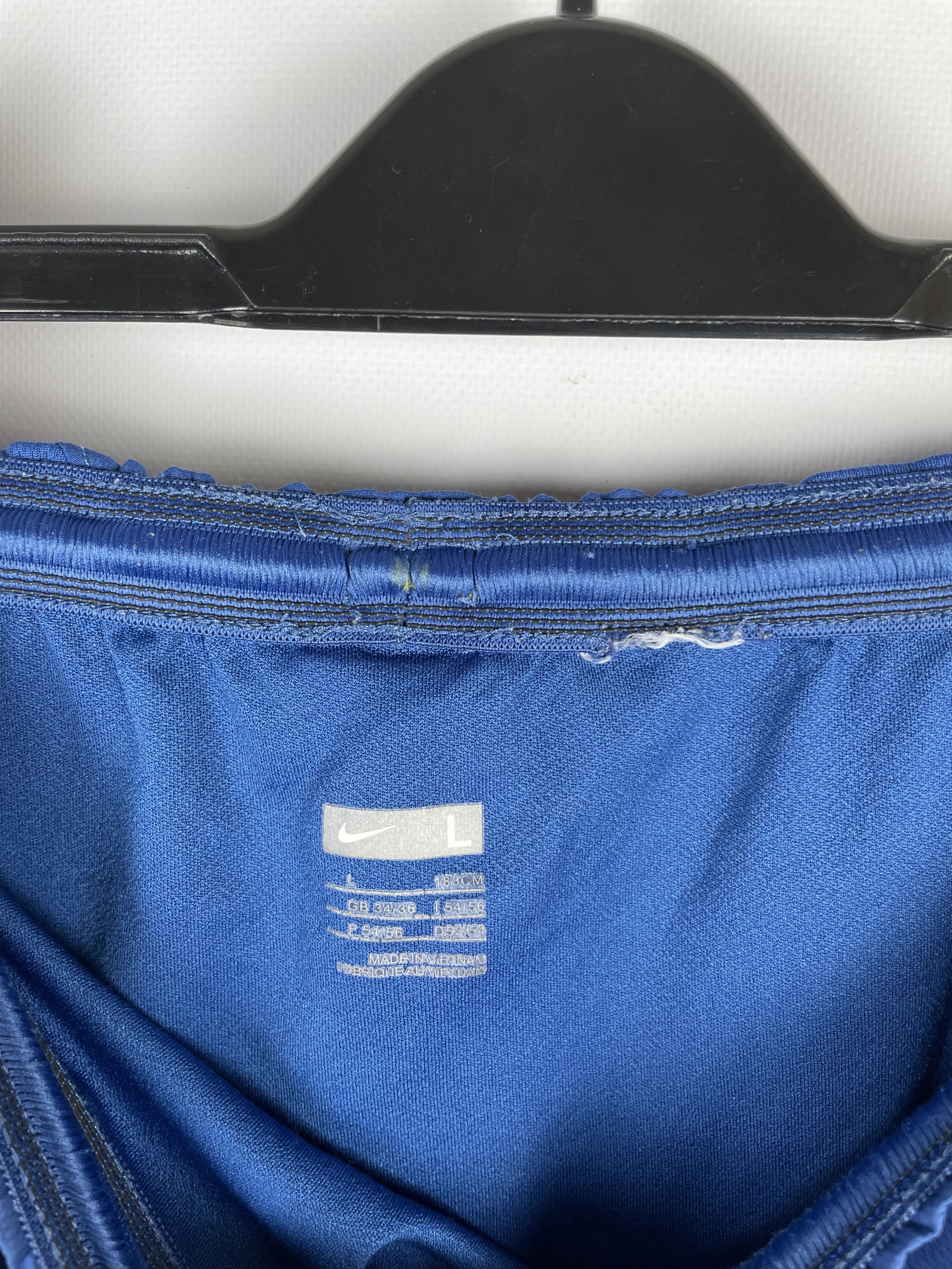 Nike Vintage Nike shorts Barcelona Size US 34 / EU 50 - 7 Thumbnail