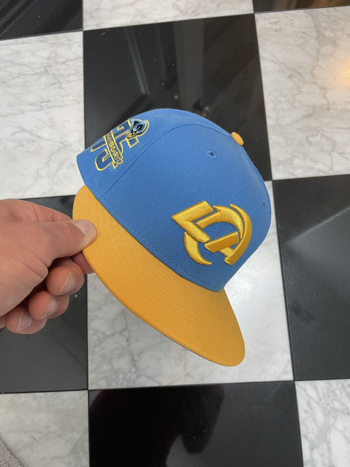 New Era 🔥 Exclusive Rams fitted hat size 7 Size ONE SIZE - 1 Thumbnail