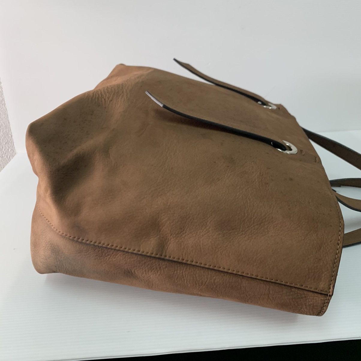 Iceberg 💥‼️HOT ITEM‼️💥Authentic Iceberg Leather Tote Bag Size ONE SIZE - 7 Thumbnail
