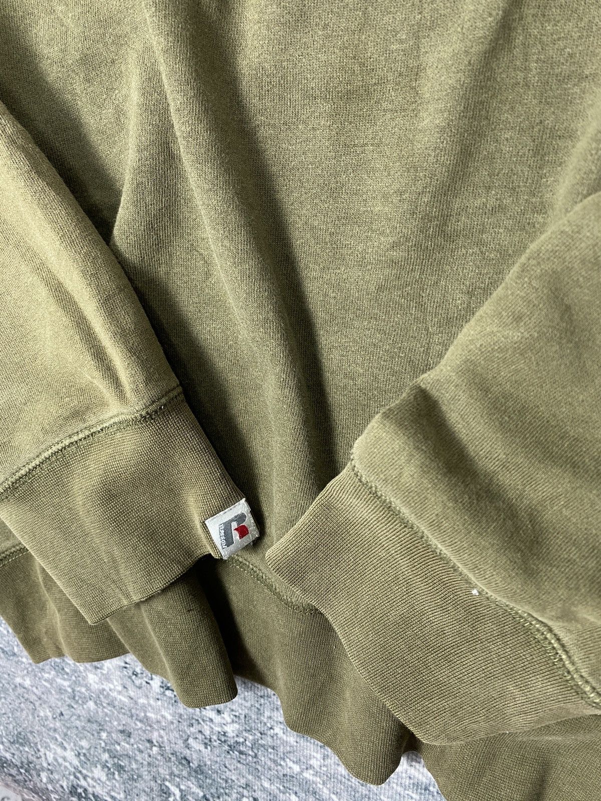 Russell Athletic × Vintage Vintage Russell Athletic Faded Sweatshirts Size US XL / EU 56 / 4 - 5 Thumbnail