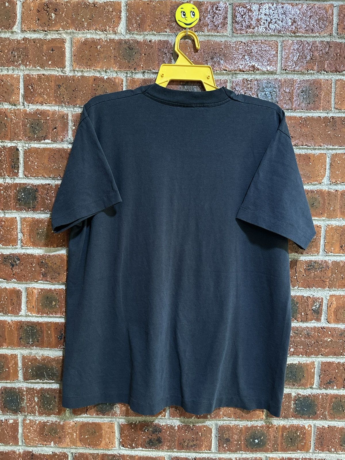 Vintage Vintage 90s Short Ridge Art Magnet Single Stitch Faded Tee Size US XL / EU 56 / 4 - 5 Thumbnail