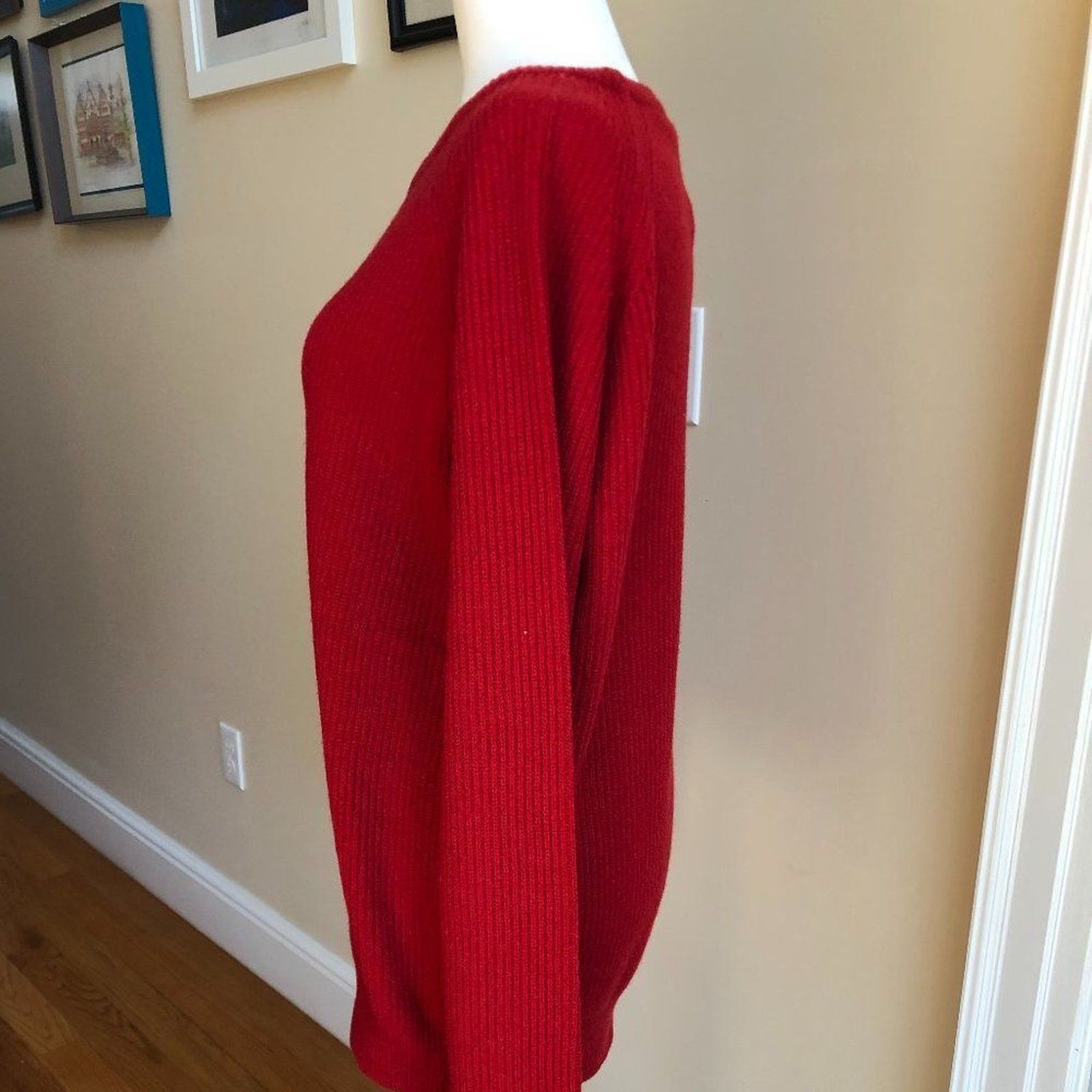 Suitsupply Wool-Cashmere Red Crew Neck Sweater from Suitsupply Size L / US 10 / IT 46 - 2 Thumbnail