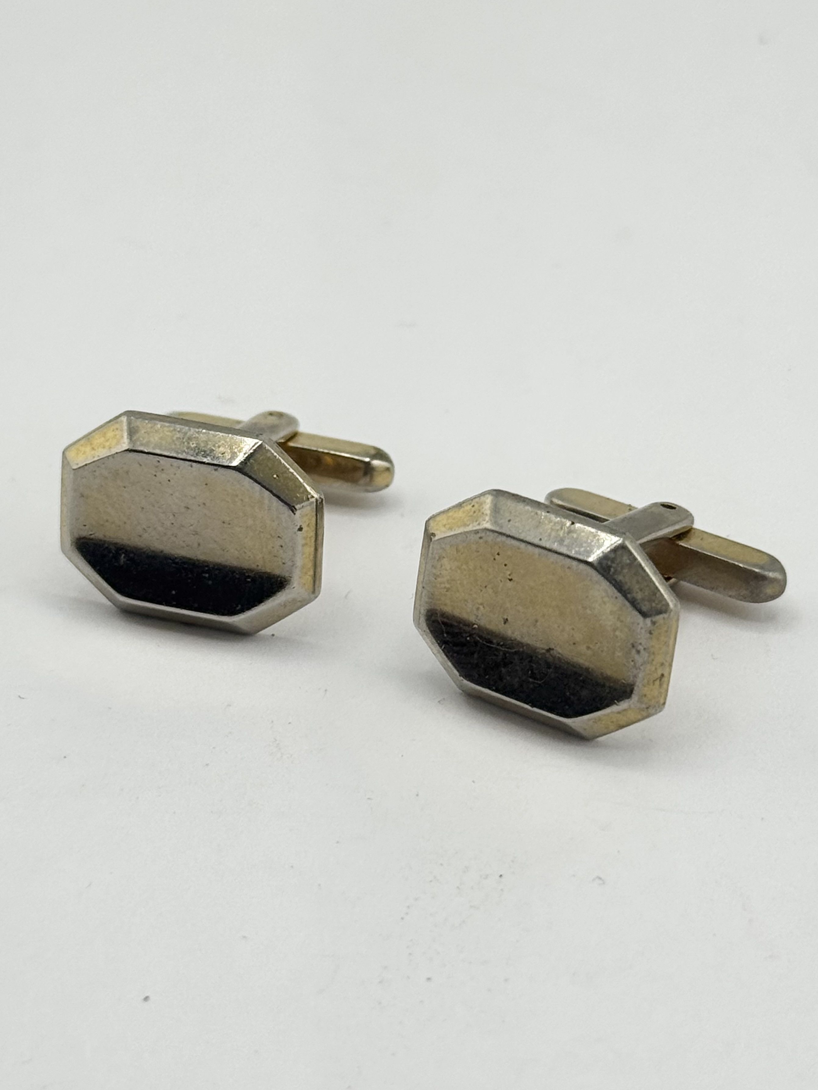 Vintage Vintage gold tone cuff links Size ONE SIZE - 2 Thumbnail