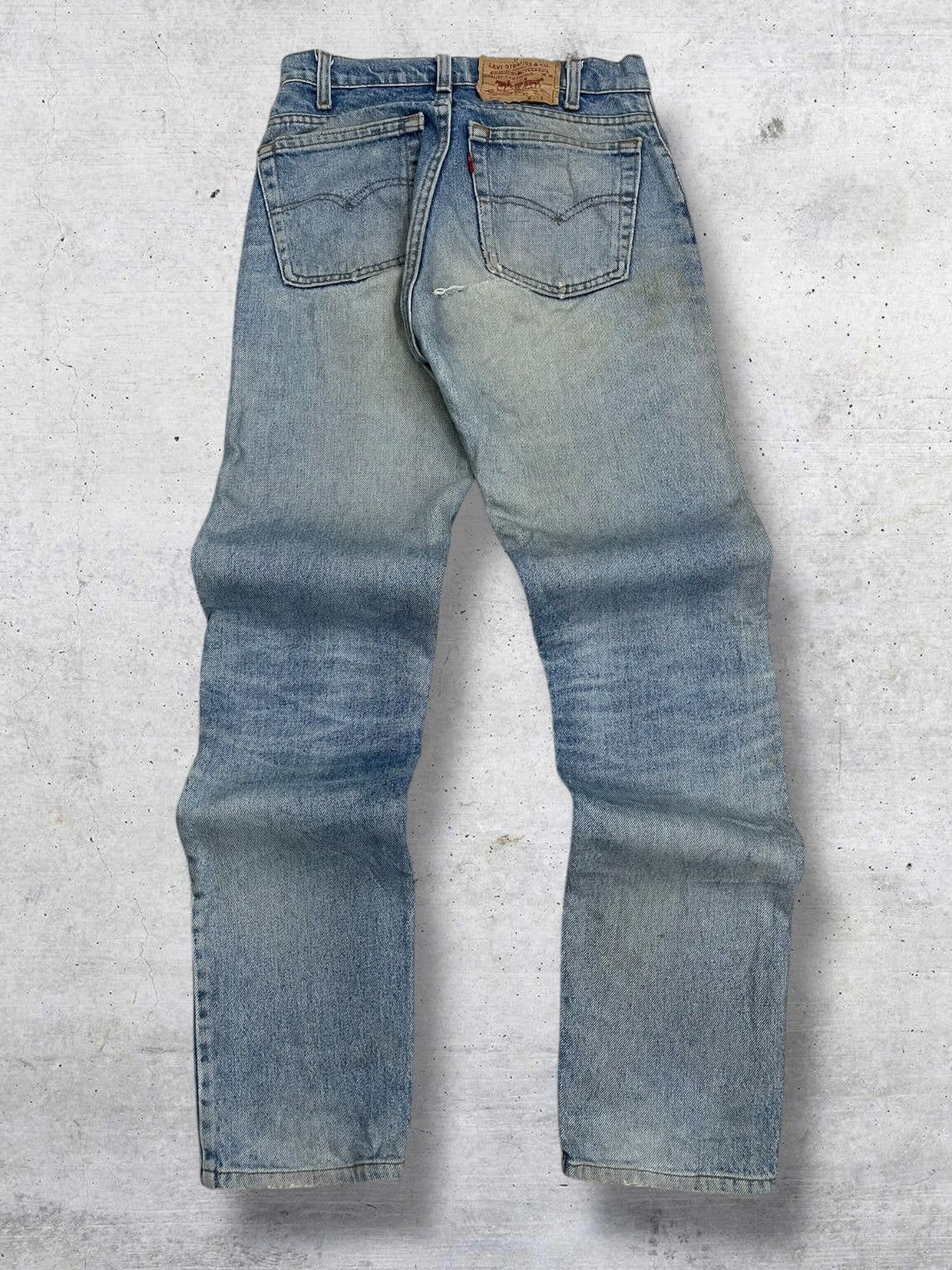 Levi's Vintage Clothing VINTAGE 505 LEVIS USA DESIGNER 90S OLD STAIN MUD OG DENIM Size US 26 / EU 42 - 9 Thumbnail