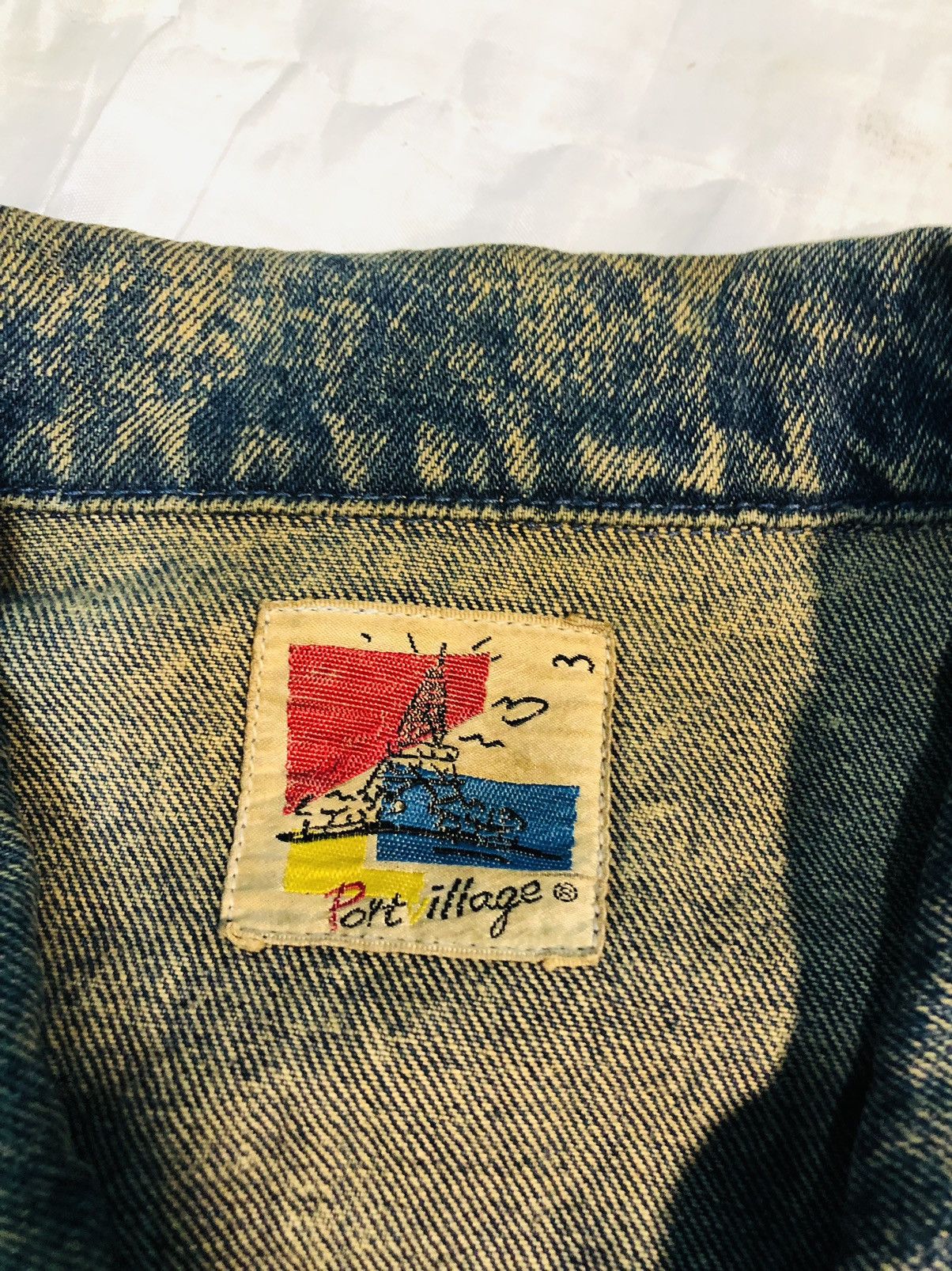 Vintage Distressed Denim Jacket (5) Size US L / EU 52-54 / 3 - 7 Thumbnail