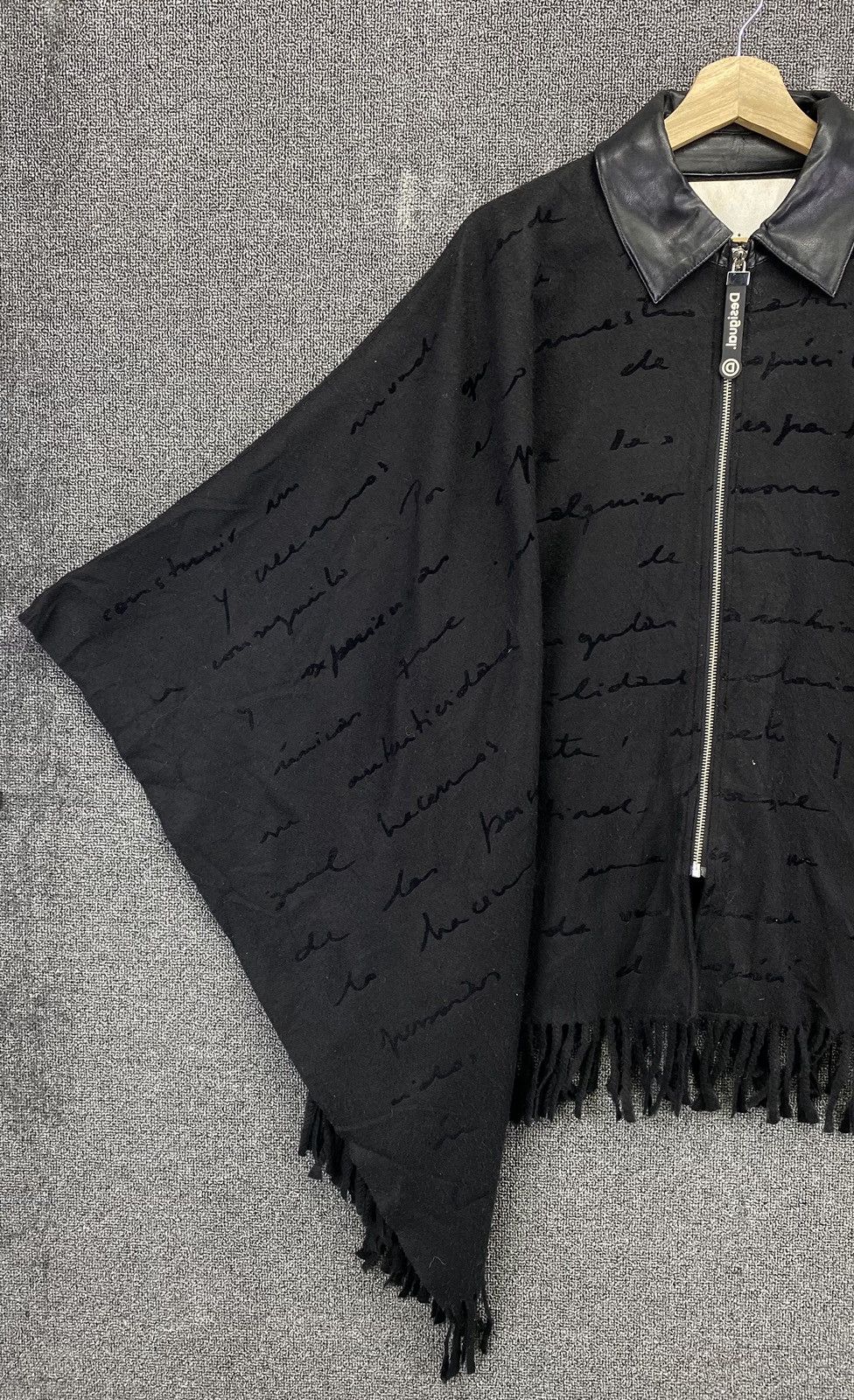 Desigual Vintage Desigual Black Poncho Size ONE SIZE - 3 Thumbnail