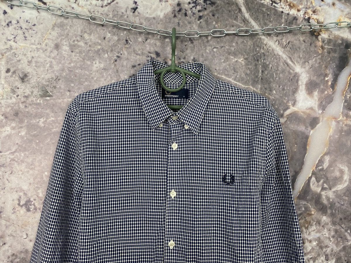 Fred Perry × Vintage Men’s Fred Perry Shirt Vintage Streetwear Size Medium Size US M / EU 48-50 / 2 - 2 Thumbnail
