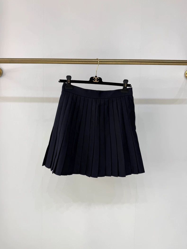 Thom Browne Thom Browne Black wool pleated trousers Size 28" / US 6 / IT 42 - 2 Thumbnail