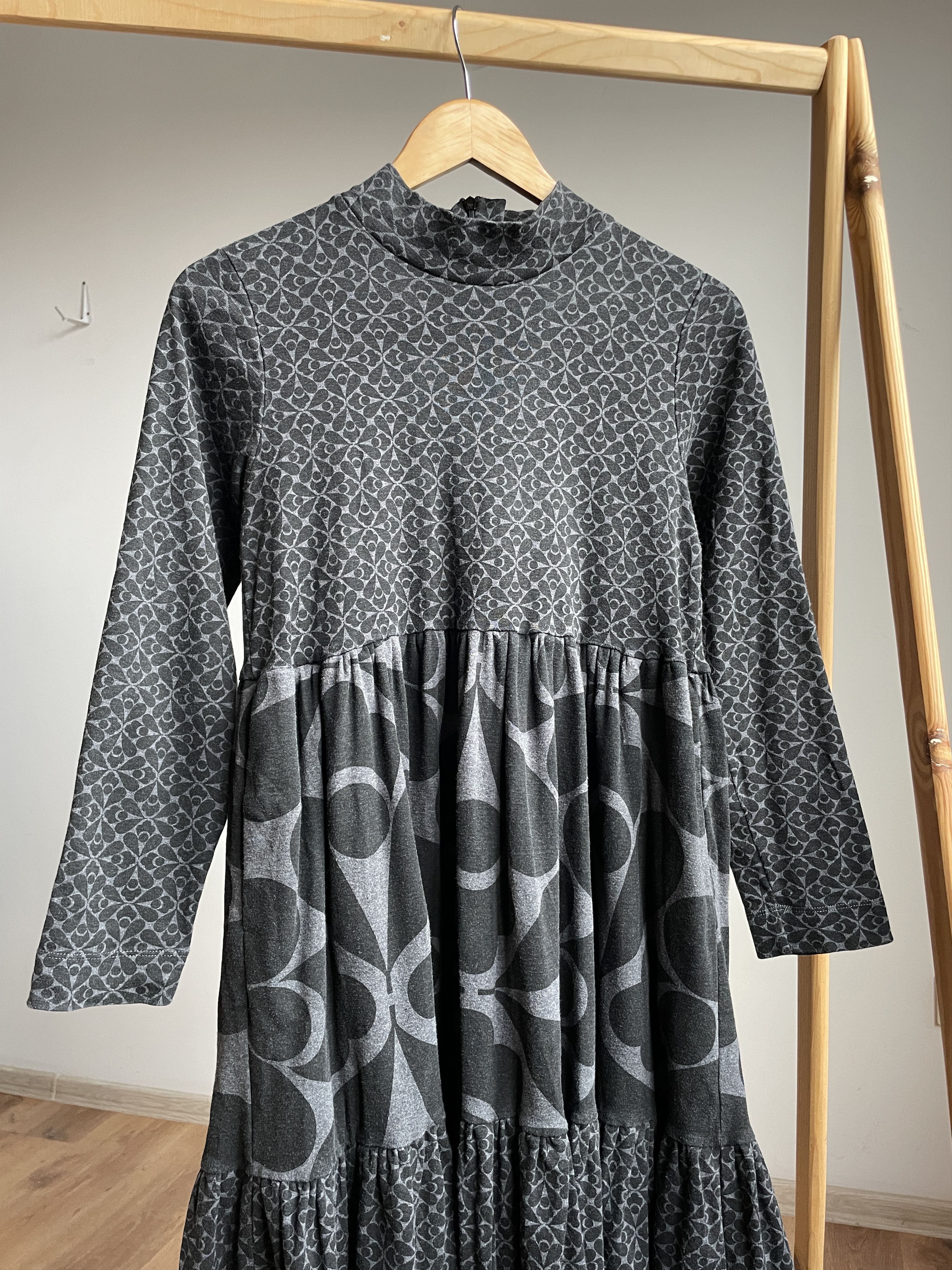 Orla Kiely Orla Kiely Mock Neck Long Sleeve Cotton Flared Midi Dress Size S / US 4 / IT 40 - 3 Thumbnail
