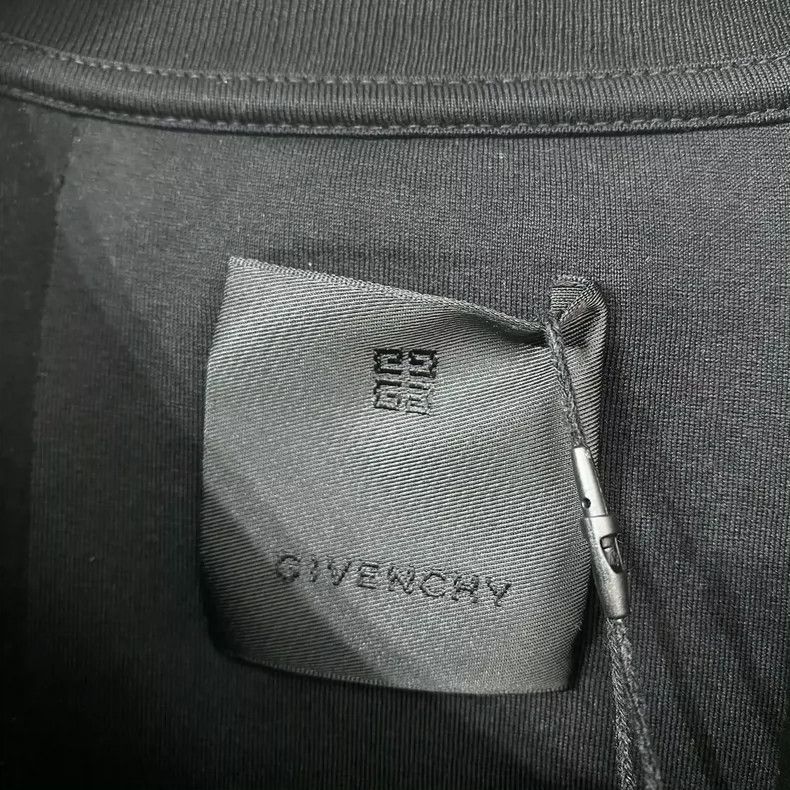 Givenchy Givenchy New spray paint short-sleeve T-shirt, black 2506-N Size US XXS / EU 40 - 8 Thumbnail
