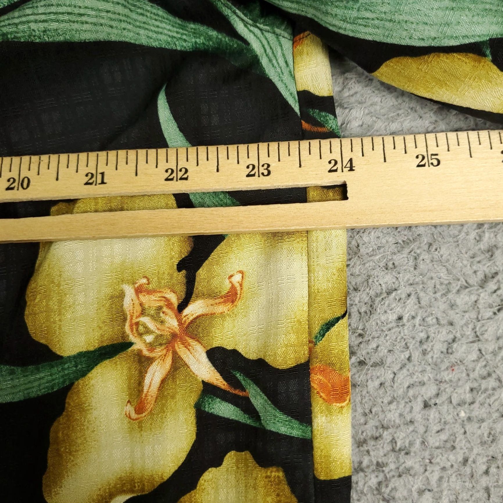 Tommy Bahama Tommy Bahama Shirt Mens Medium Black Floral Hawaiian Button Up Short Sleeve Size US M / EU 48-50 / 2 - 5 Thumbnail