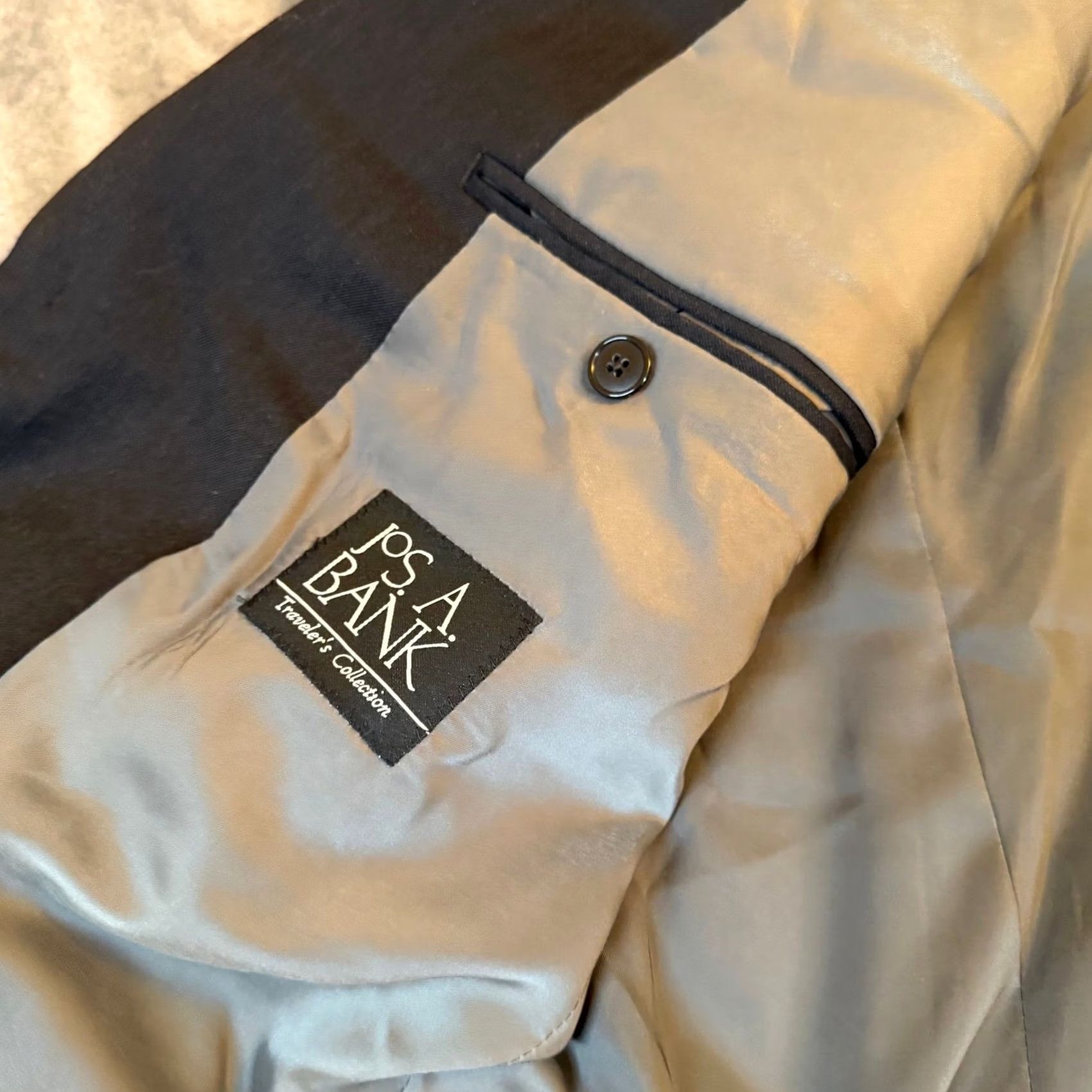 Jos. A. Bank Jos. A. Bank Traveler Collection Suit Mens 42 Regular Black Wool Two Button 36x29" Size 42R - 4 Thumbnail