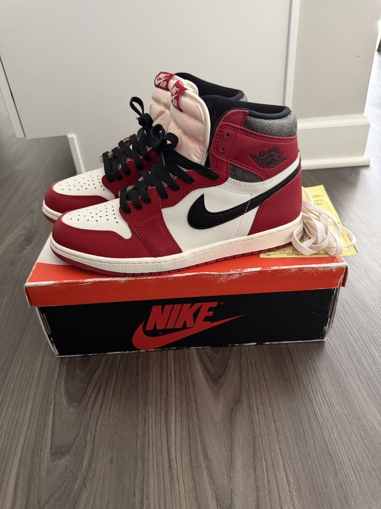 Jordan Brand Jordan 1 Retro High OG Chicago Lost and Found Size US 10 / EU 43 - 1 Thumbnail