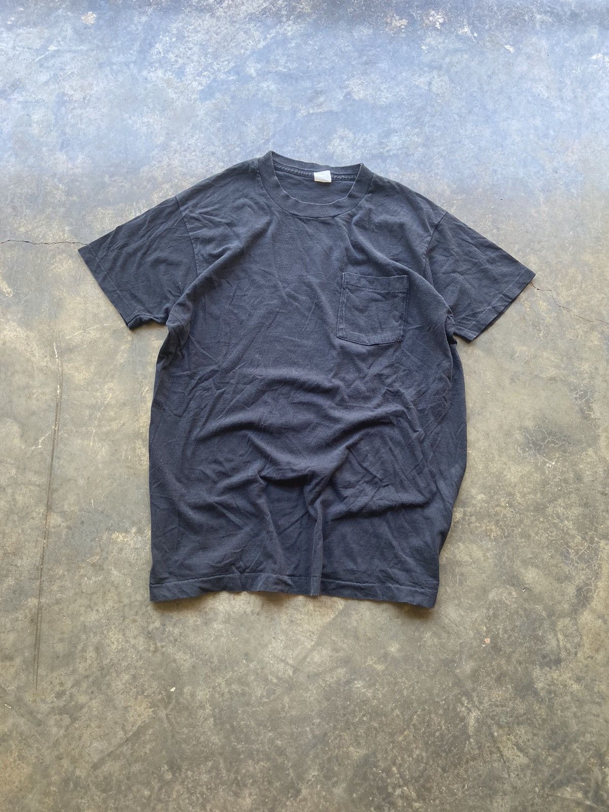 Vintage Crazy Vintage 90’s Blank Selvedge Single Stitch Pocket Tee Size US L / EU 52-54 / 3 - 1 Thumbnail