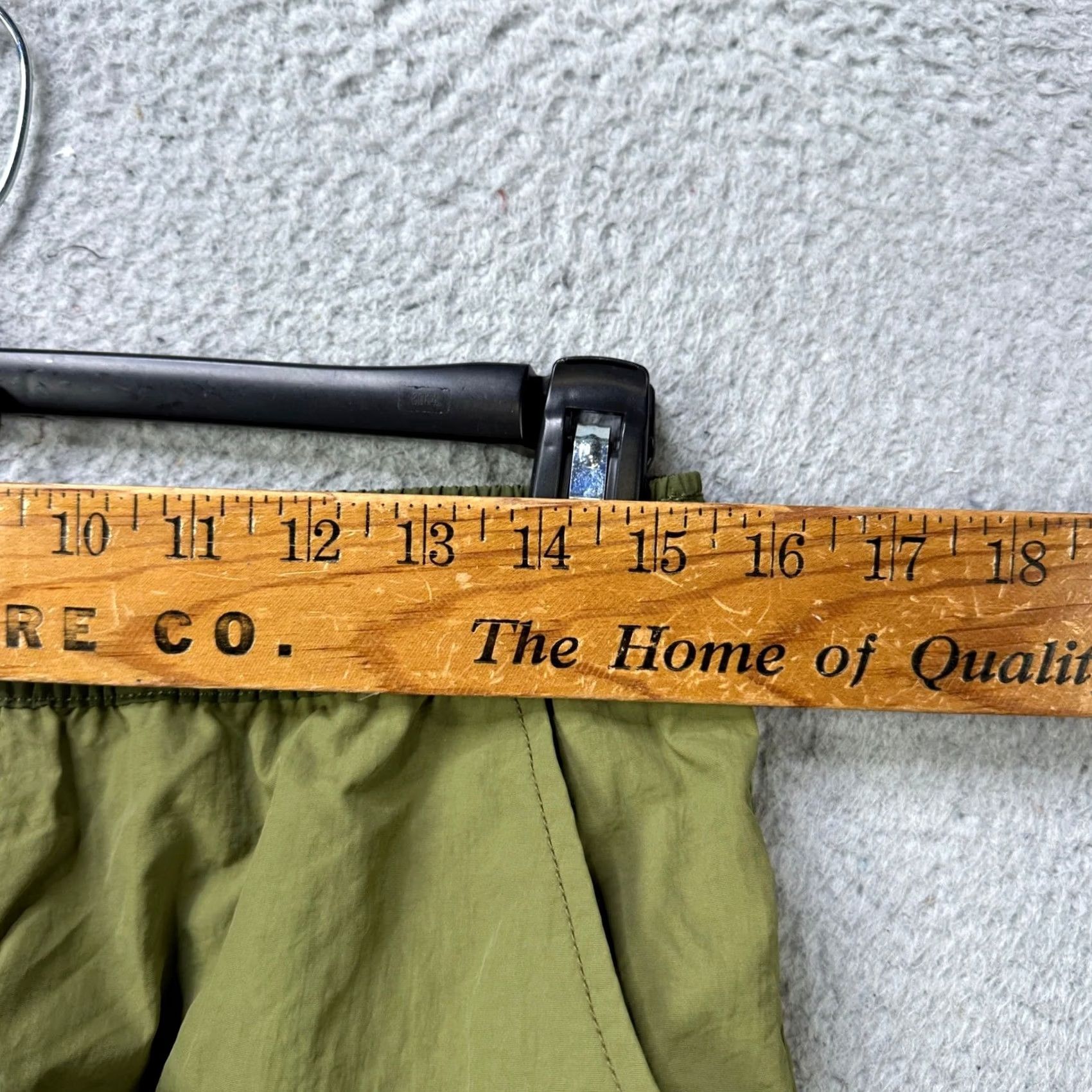 Vintage LCKR Cargo Pants Mens Medium Olive Green Nylon Pocket Drawstring Relaxed Fit EUC Size US 31 - 6 Thumbnail