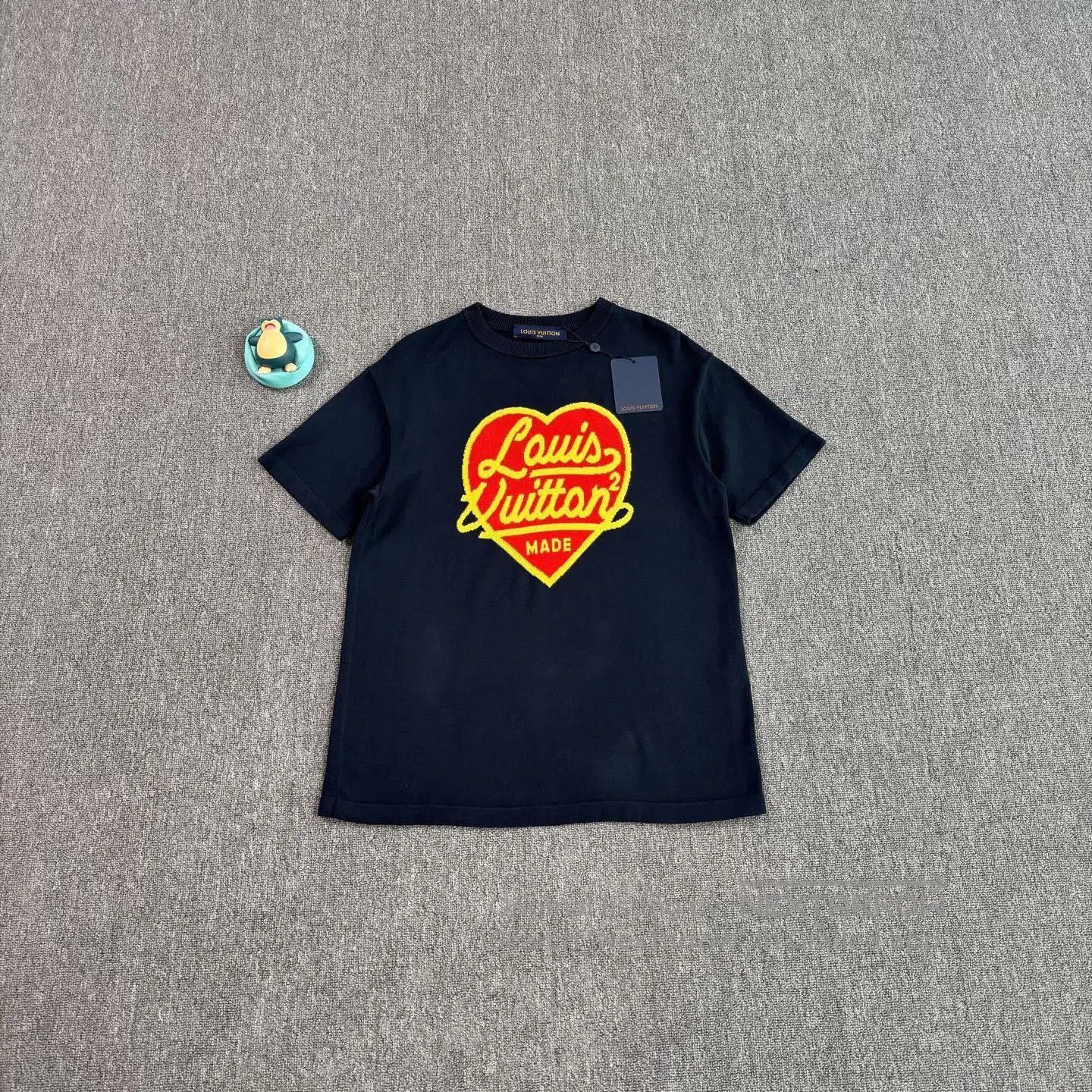 Louis Vuitton LV Nigo Heart Pattern Navy Knit Tee. Size US S / EU 44-46 / 1 - 1 Thumbnail