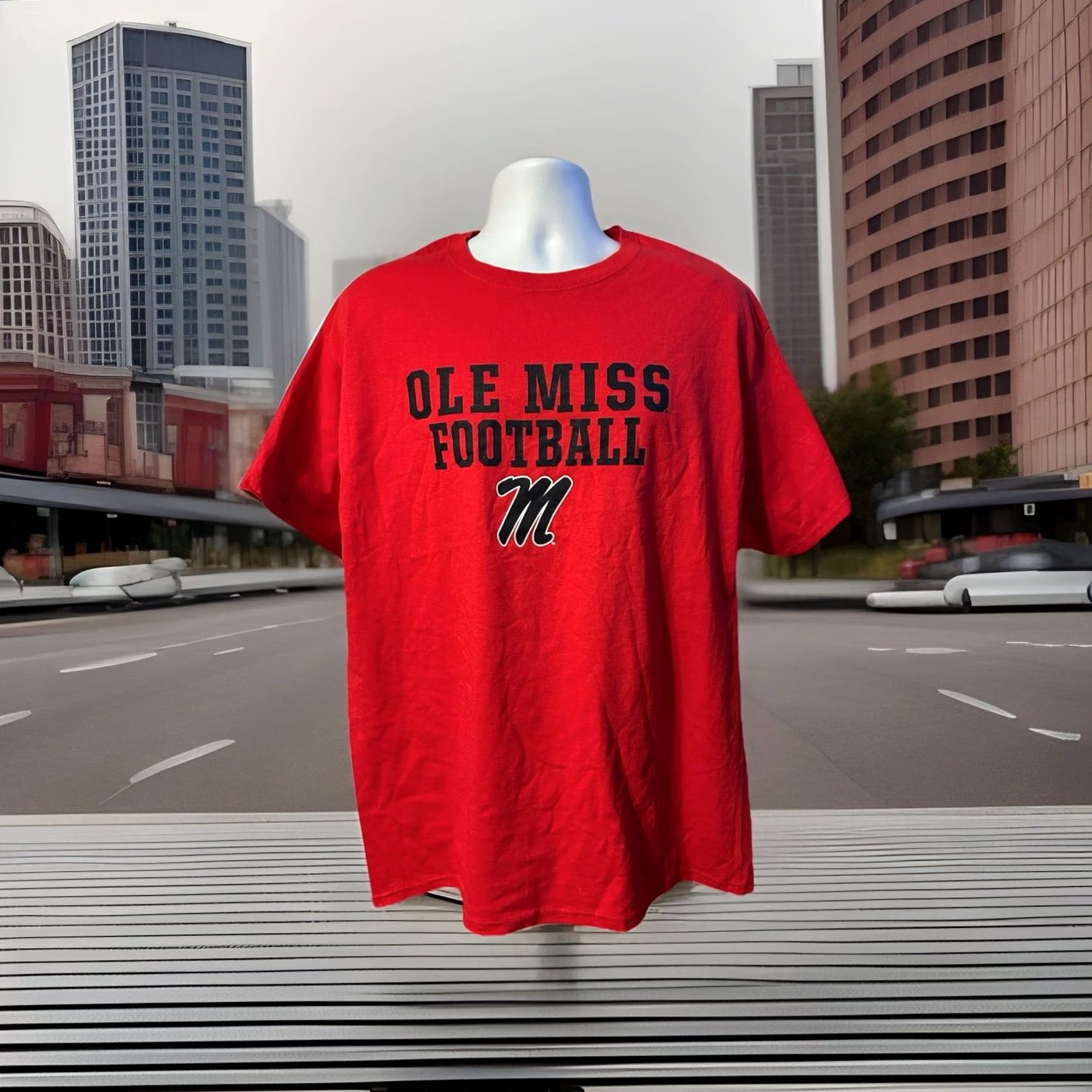 Champion Ole Miss Football Shirt Men XL Red Champion Short Sleeve Style #CT1000529 Size US XL / EU 56 / 4 - 5 Thumbnail